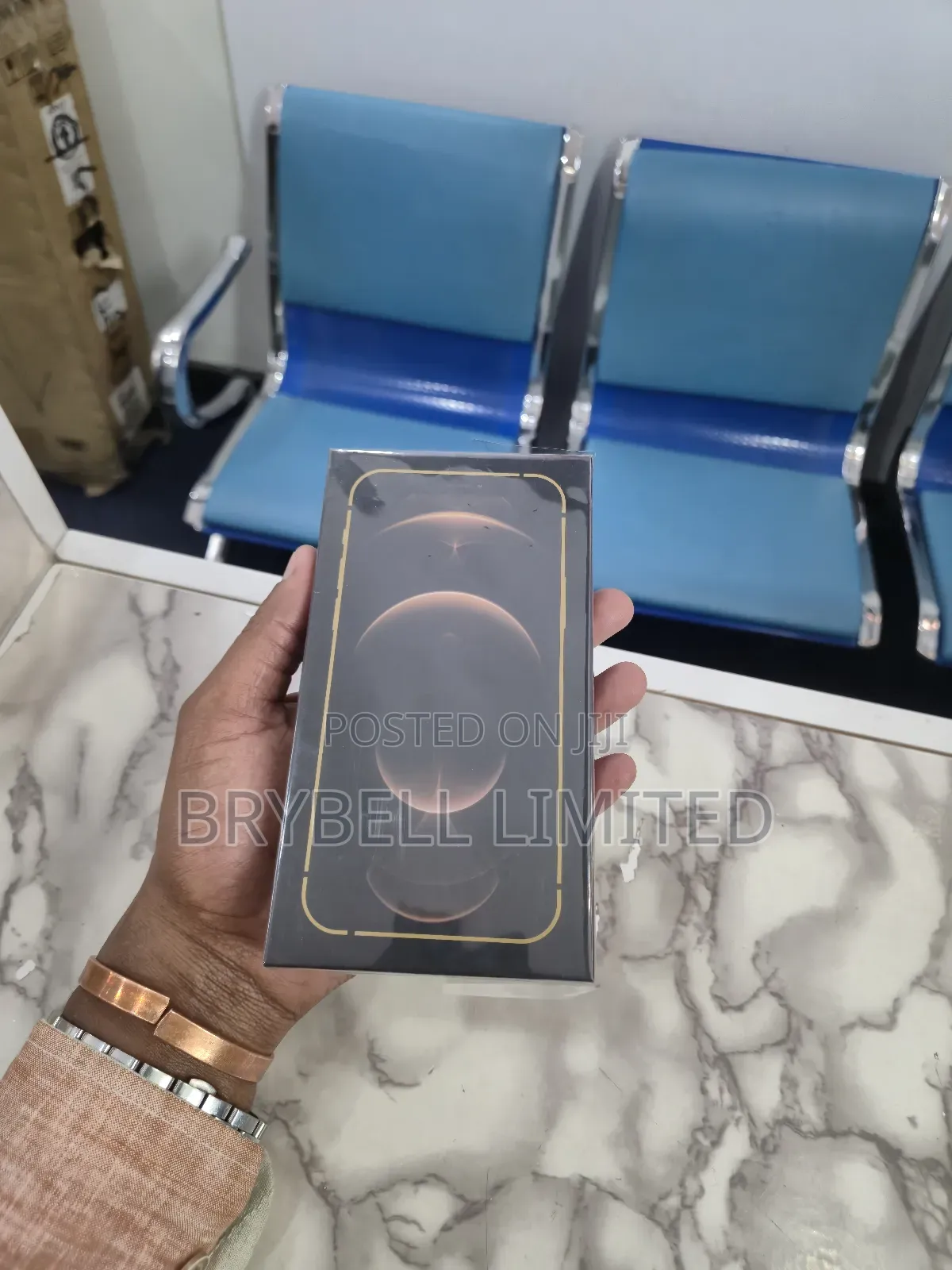 New Apple iPhone 12 Pro 256 GB Gold