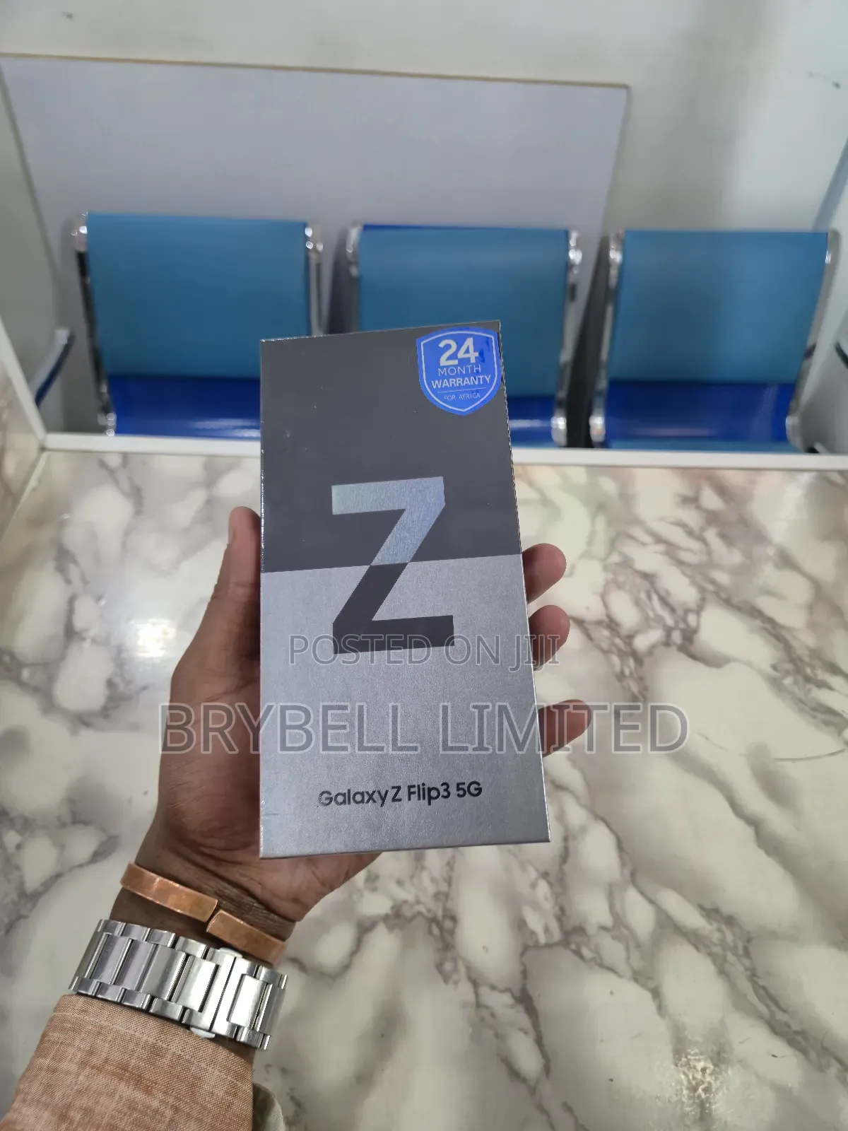 New Samsung Galaxy Z Flip3 5G 256 GB Black