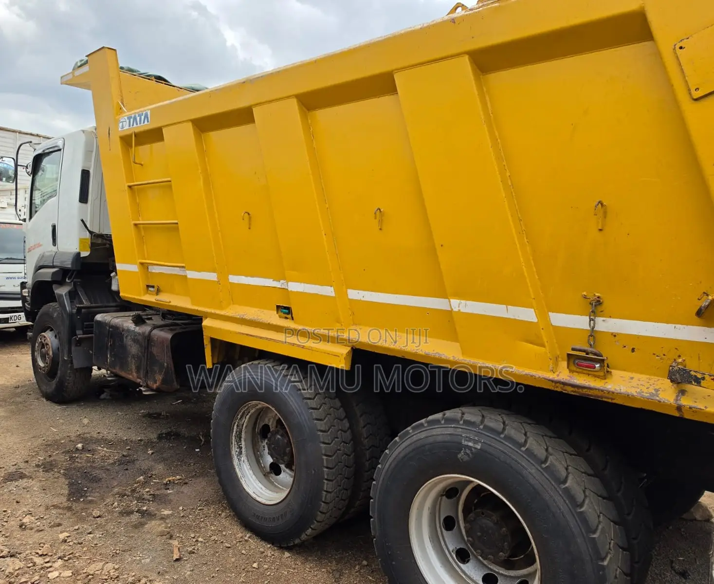 Isuzu FVZ Tipper.