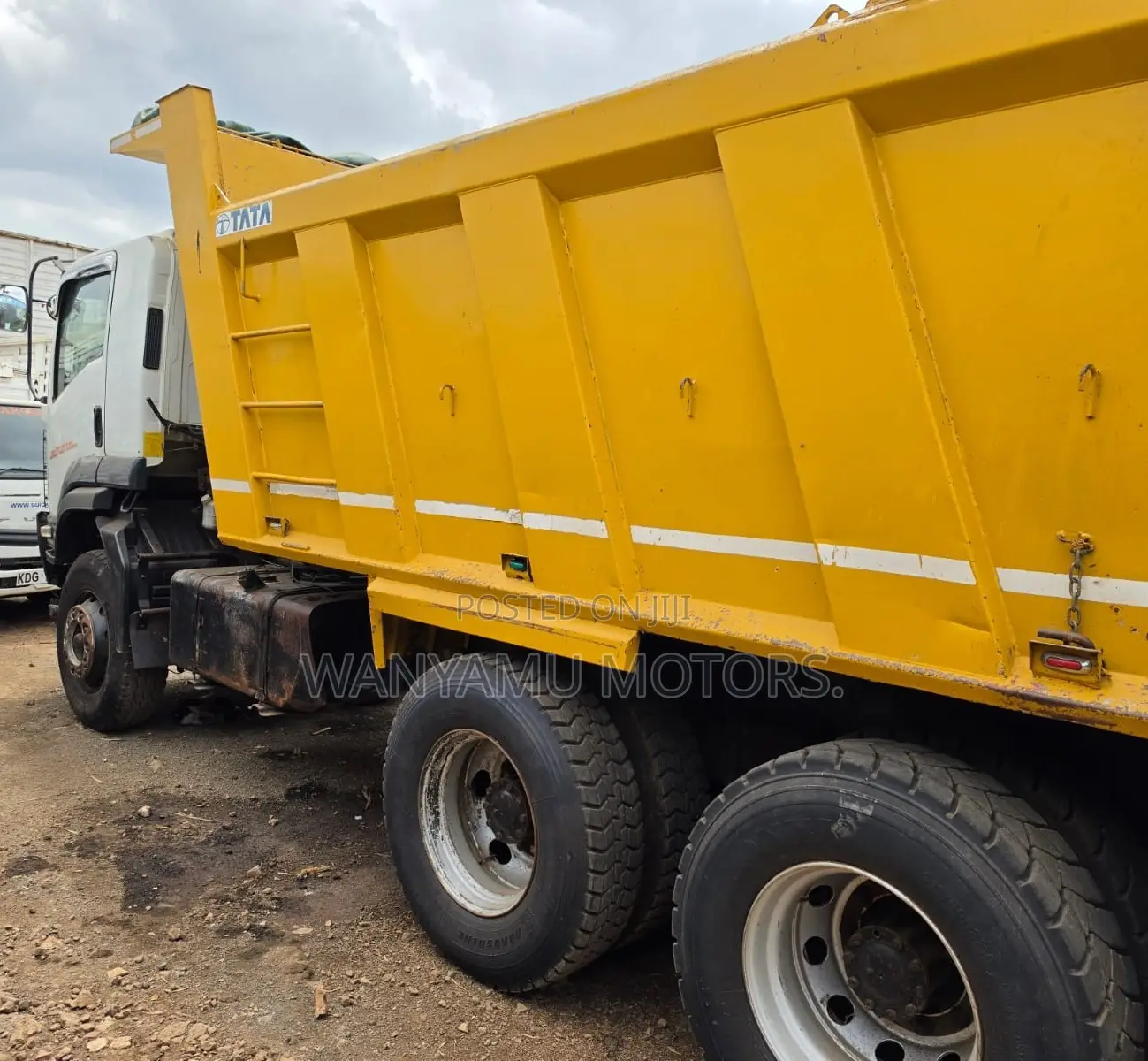 Isuzu FVZ Tipper.