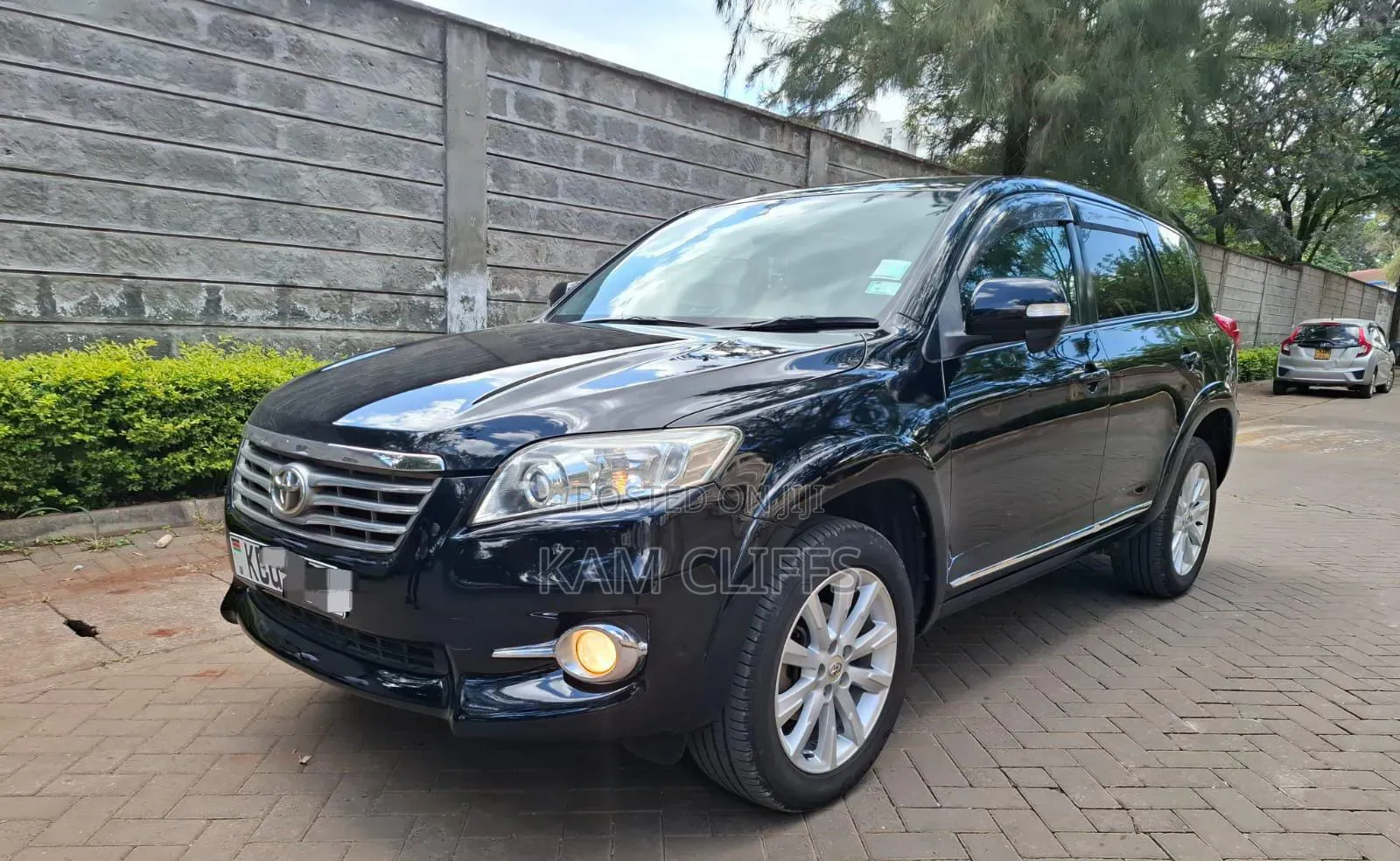 Toyota Vanguard 2012 Black
