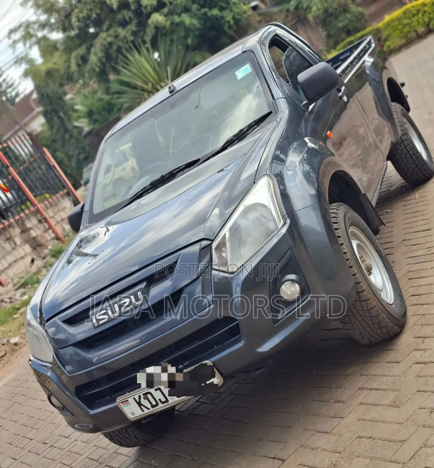Isuzu D-MAX 2022 Gray