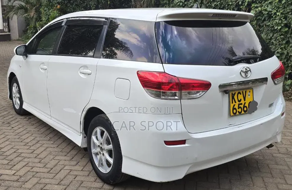 Toyota Wish 2012 White