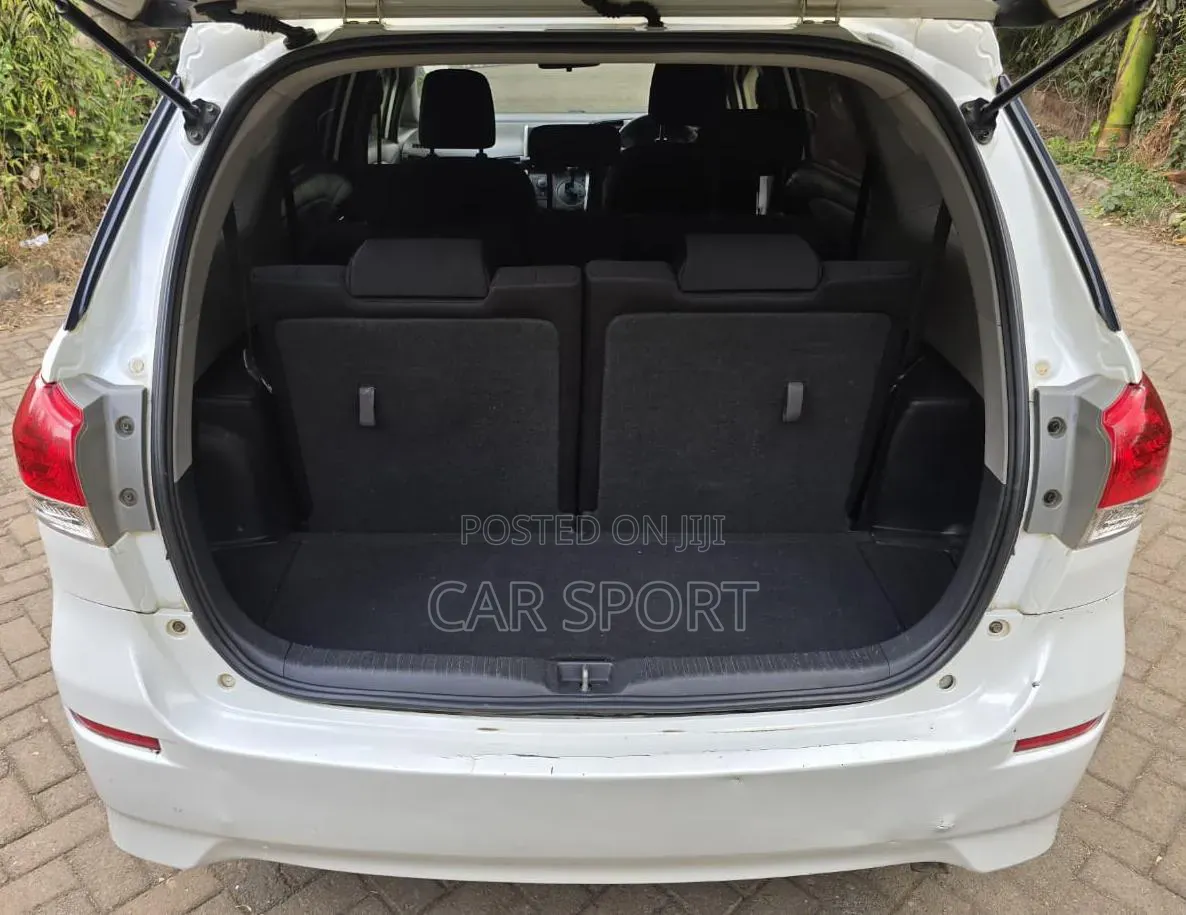 Toyota Wish 2012 White