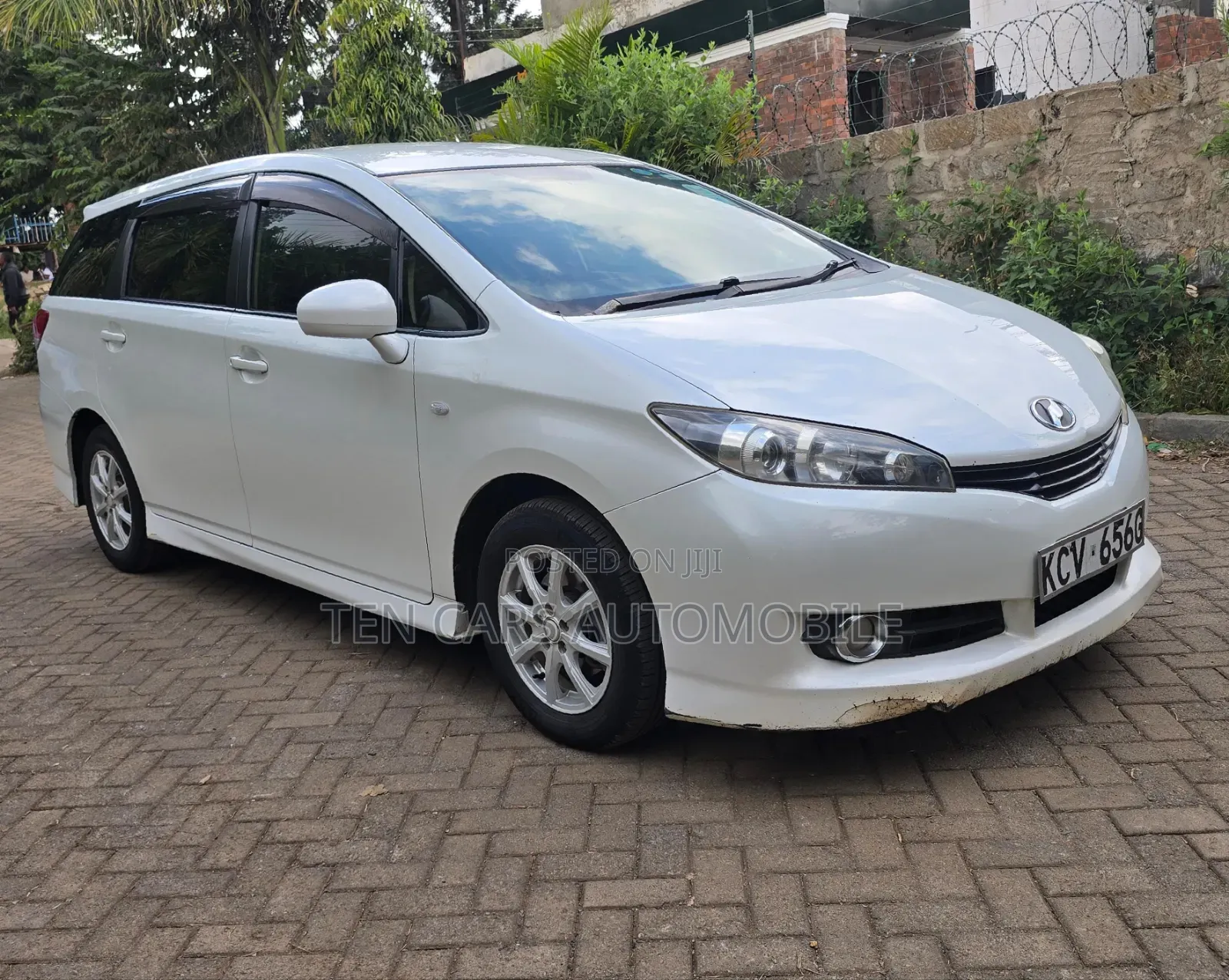 Toyota Wish 2012 White