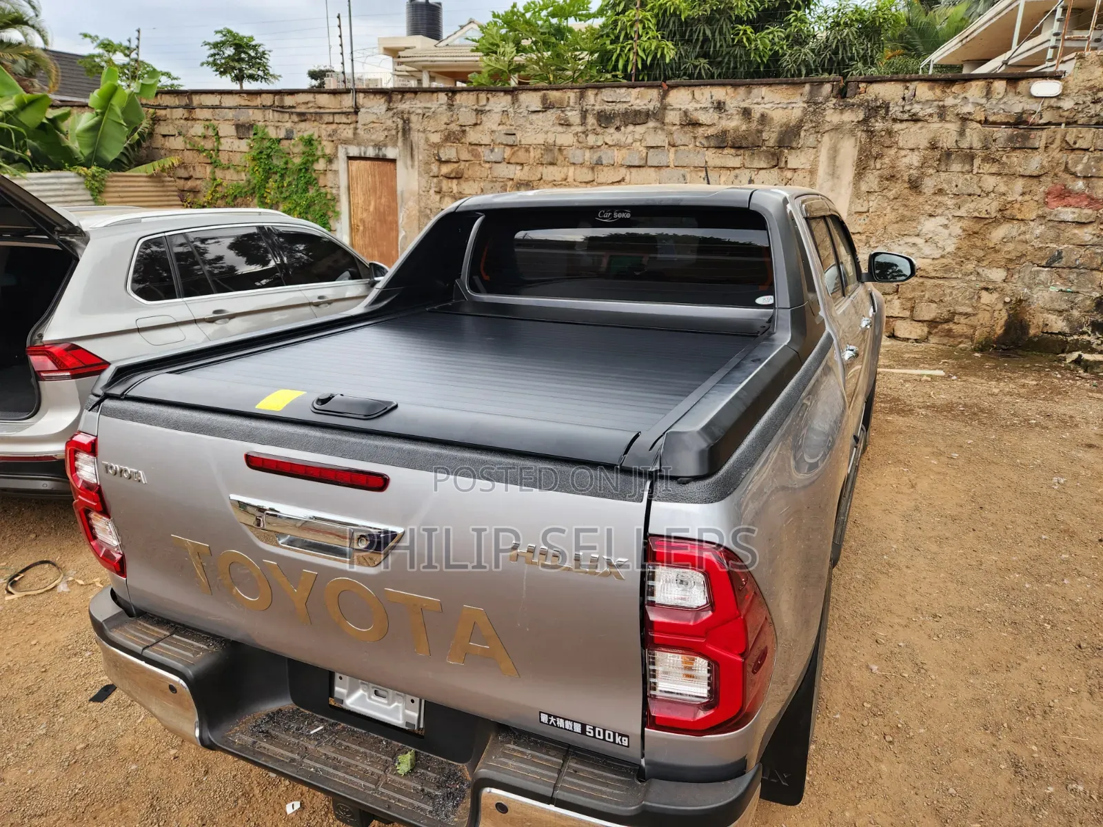 Upgrade Your Pickup With a Premium Aluminum Lockable Roller