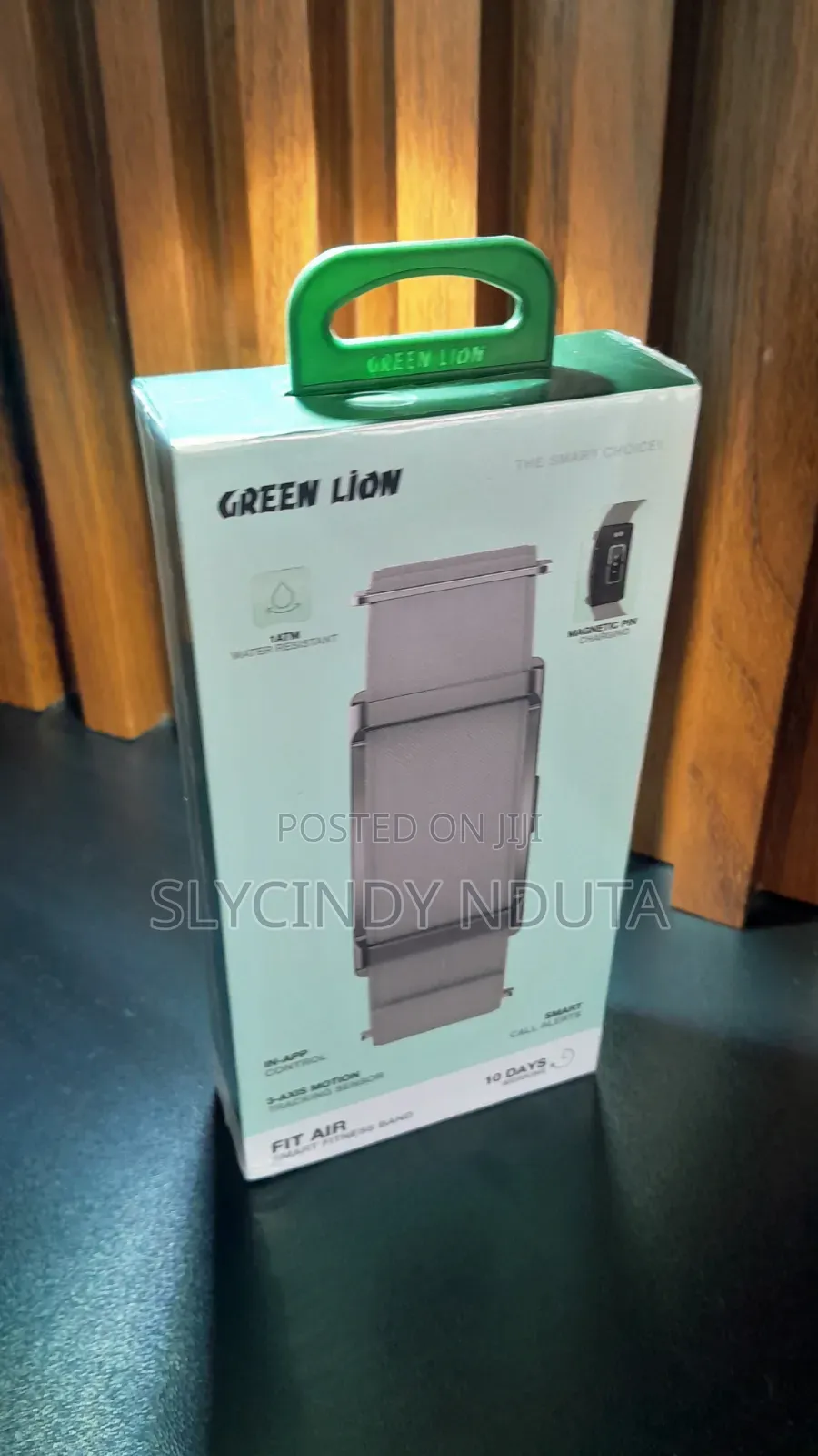 Green Lion Fit Air Smart Fitness Band.