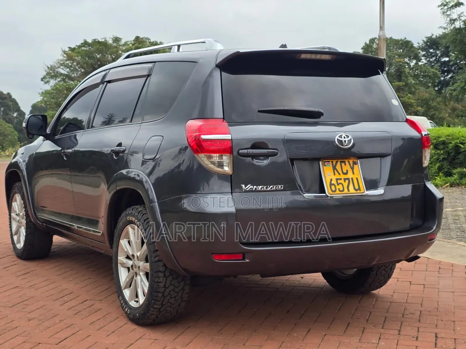 Toyota Vanguard 2012 Gray