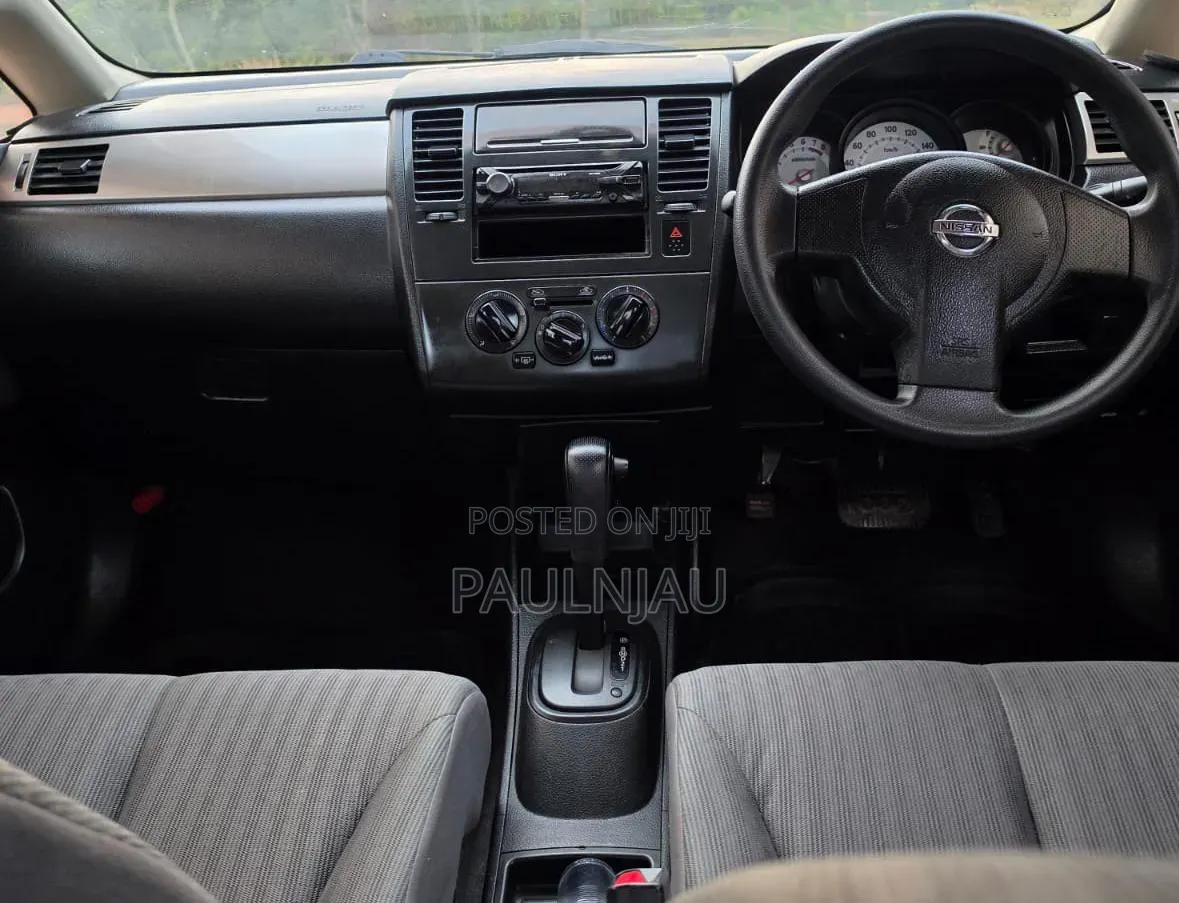 Nissan Tiida 2011 White