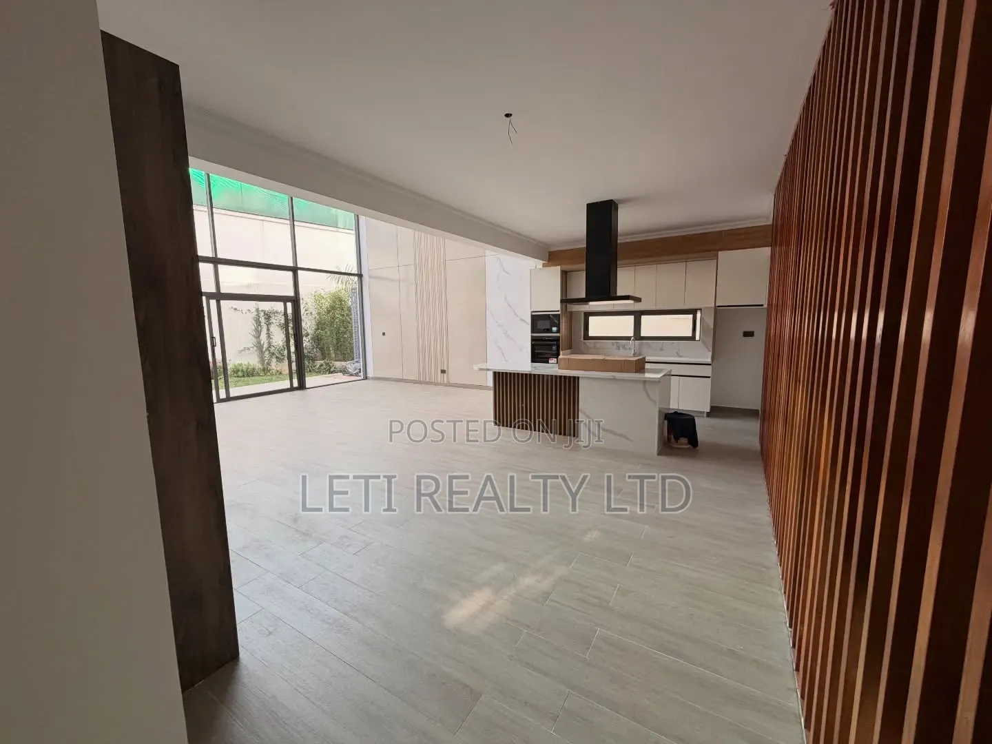5bdrm Townhouse/Terrace in Lavington for sale