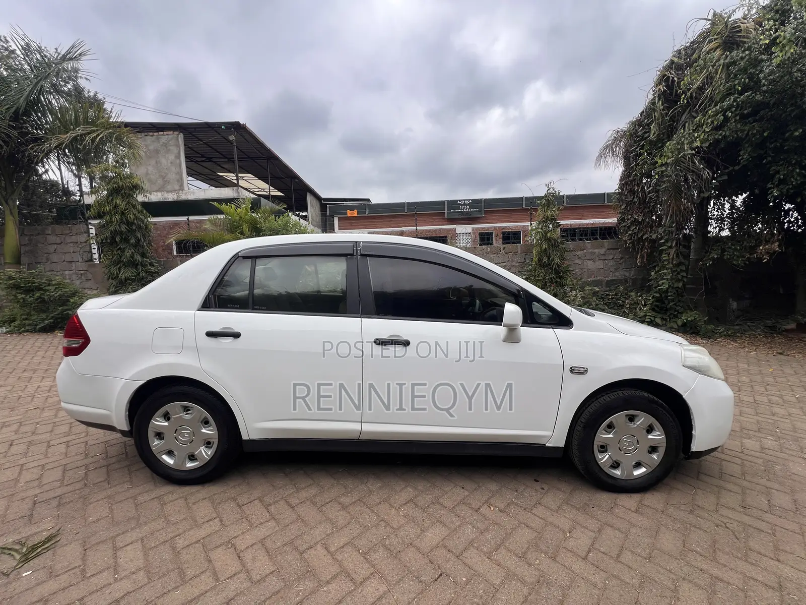 Nissan Tiida 1.5L 16V 2011 White