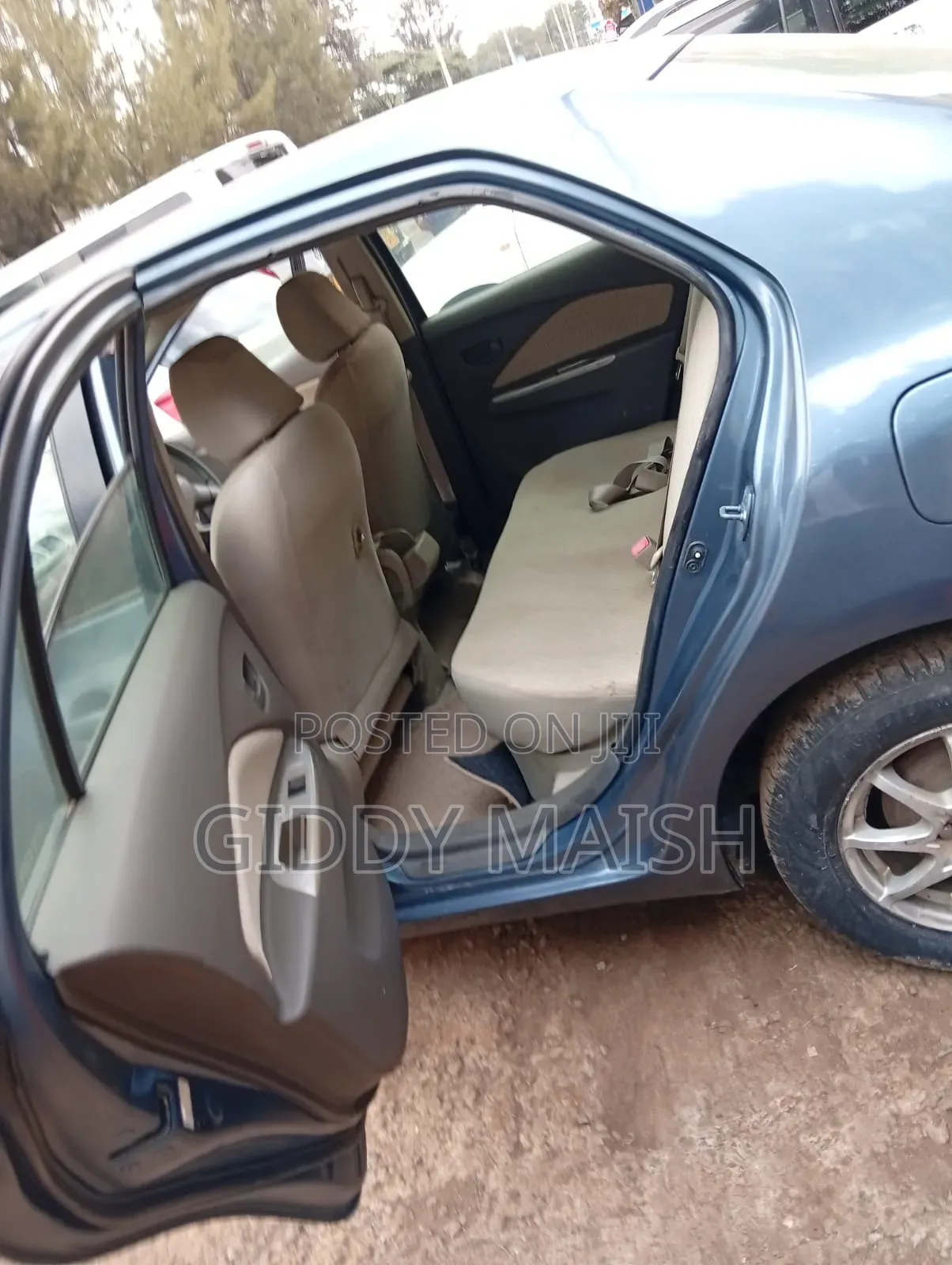 Toyota Belta 2009 Blue