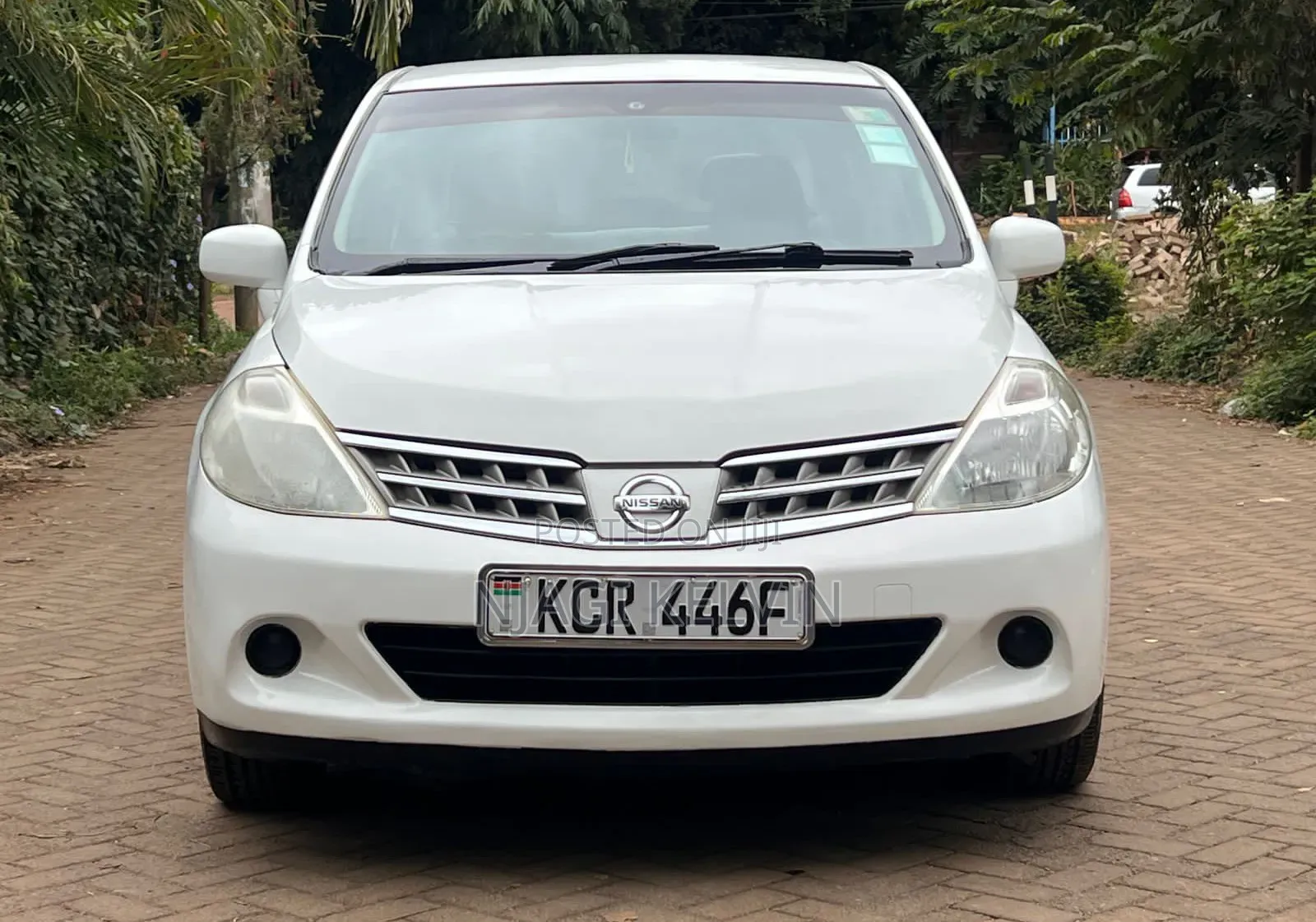 Nissan Tiida 2011 White