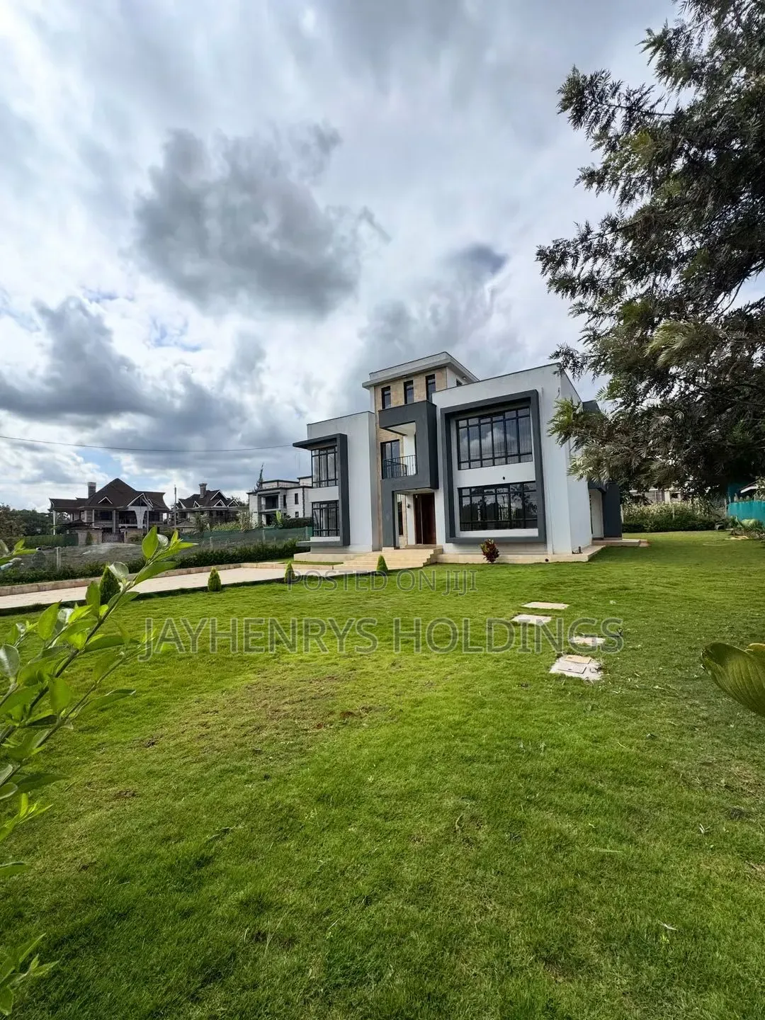 4bdrm House in Daykio Side, Kimbo for sale