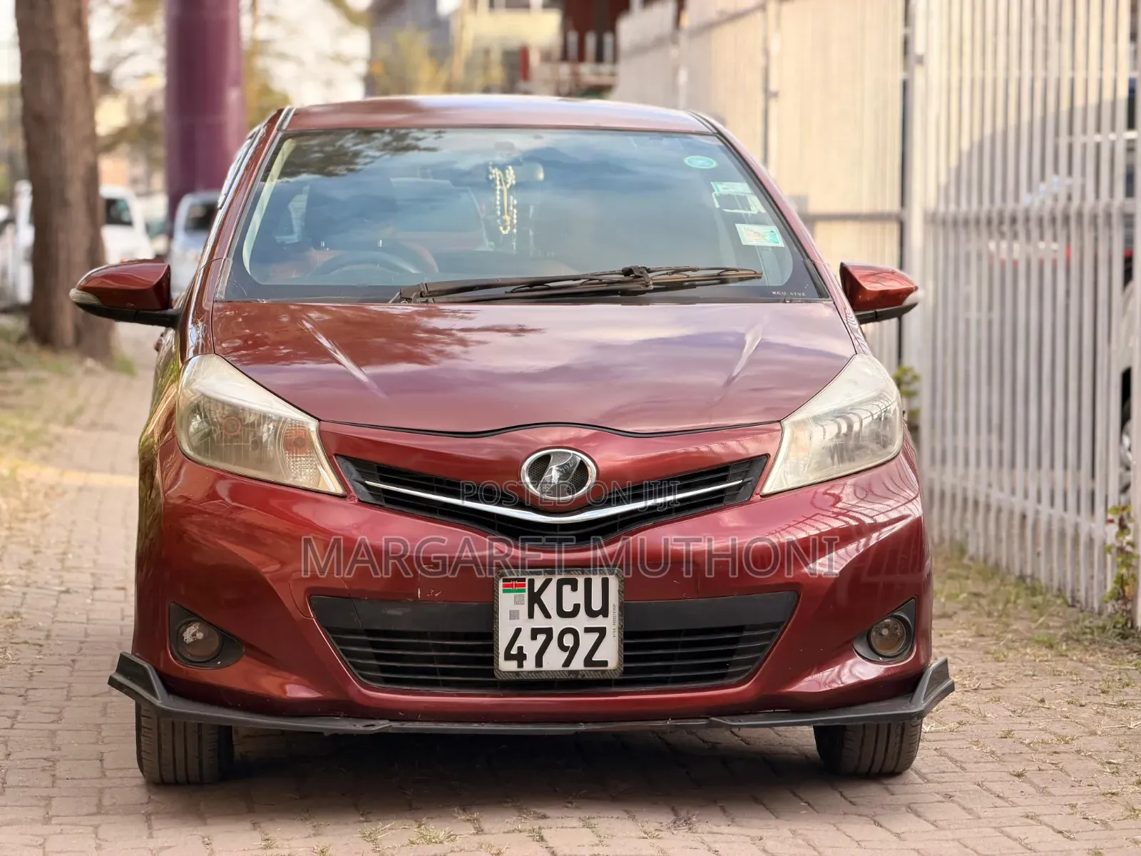 Toyota Vitz 2012 Maroon