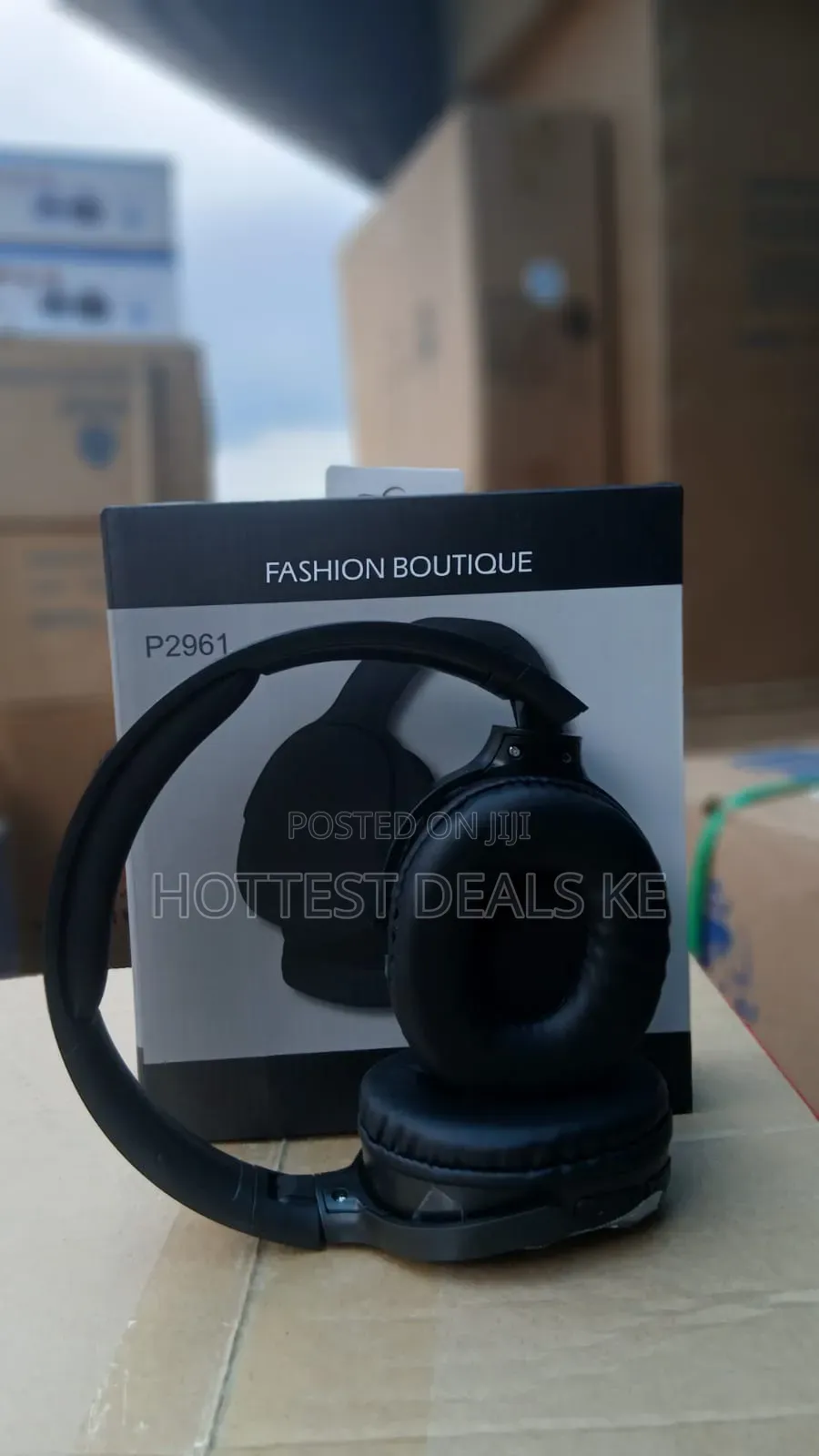 Black Fashion Boutique Wireless Over-Ear Headphones