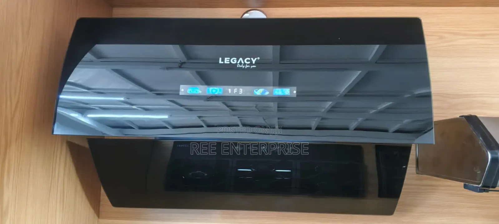 Legacy Robotic Hood With Wave Sensor Technology,