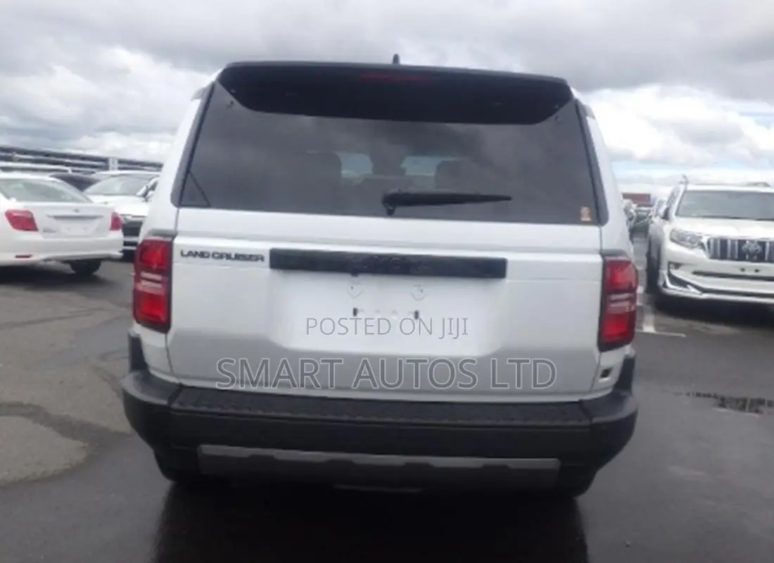 Toyota Land Cruiser Prado 2.8 2024 White