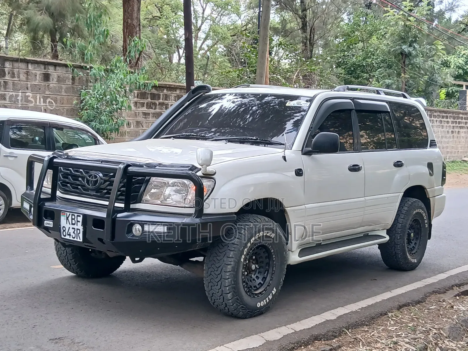 Toyota Land Cruiser Prado 2001 White
