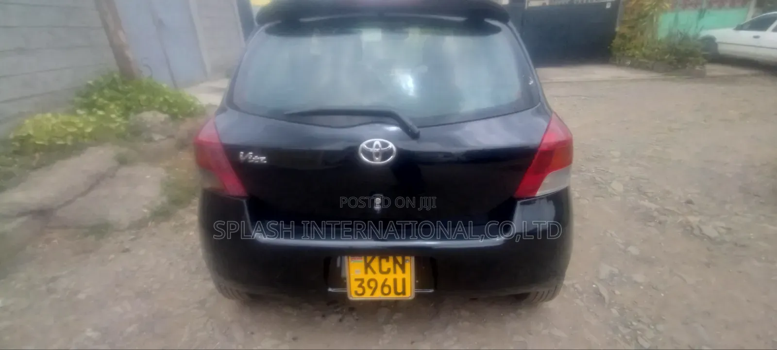 Toyota Vitz 2010 Black