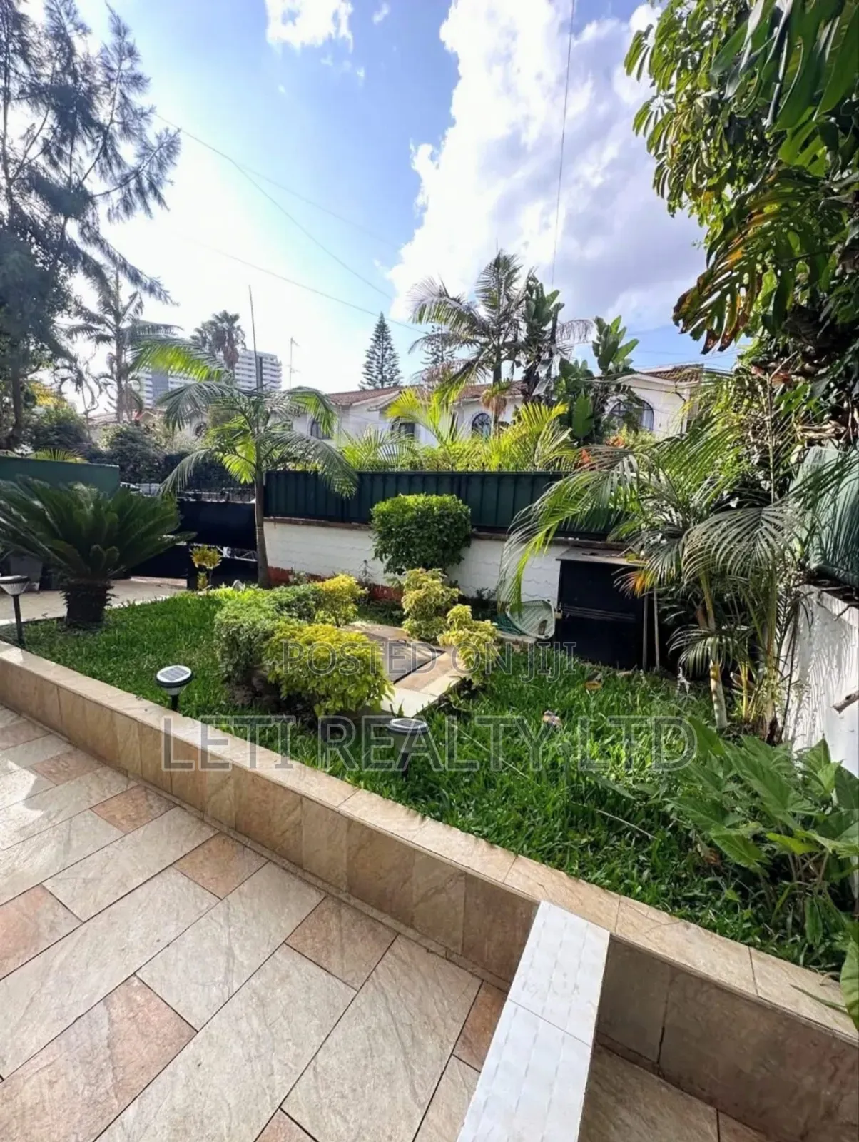 4bdrm Townhouse/Terrace in Kileleshwa for sale