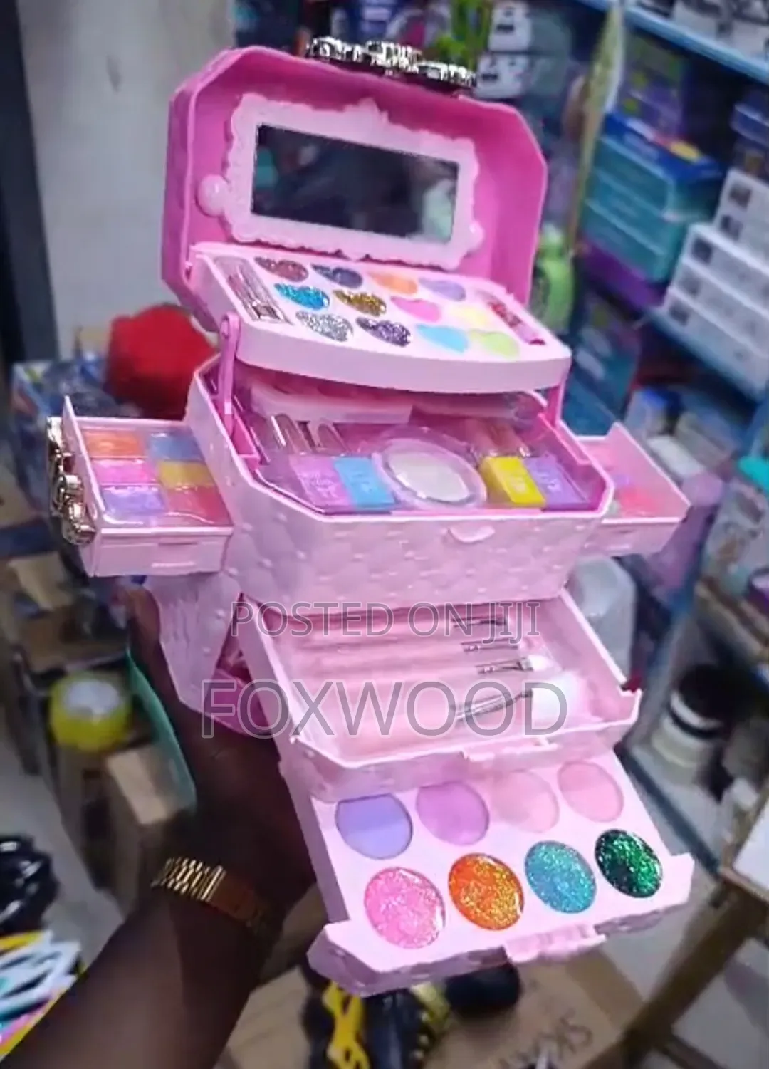 Deluxe Kids Makeup Suitcase Set –