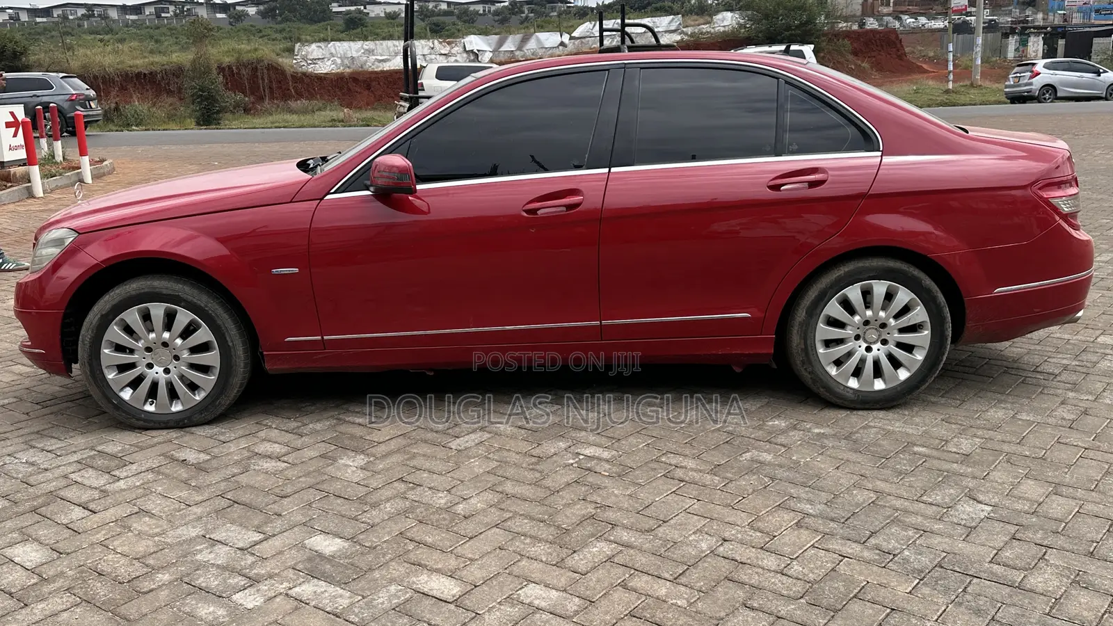 Mercedes-Benz C200 2010 Red
