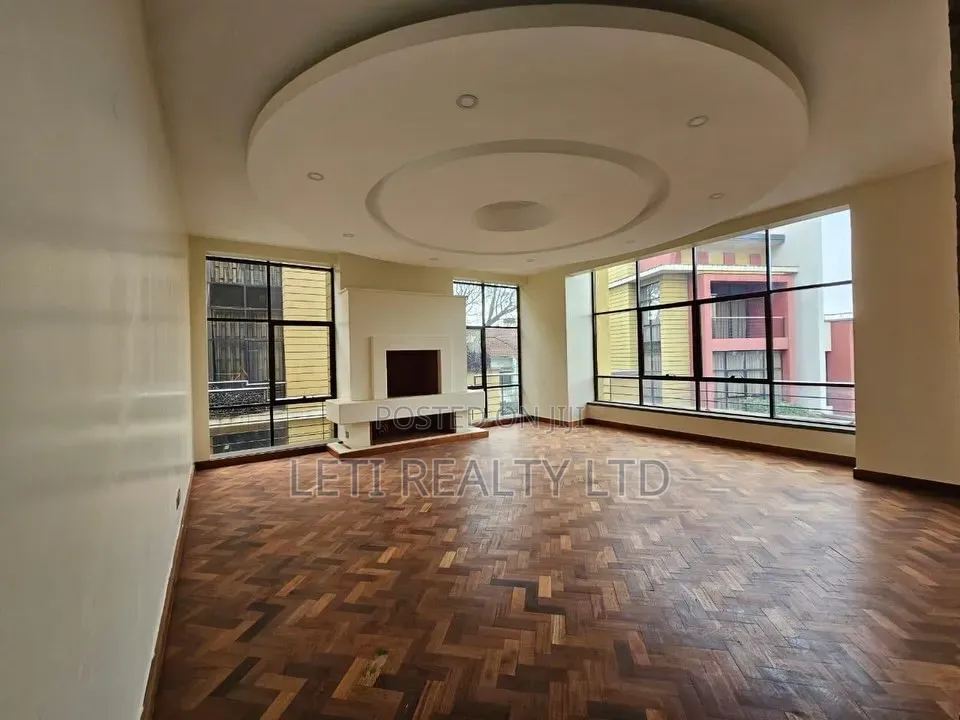 5bdrm Townhouse/Terrace in Muthangari for sale