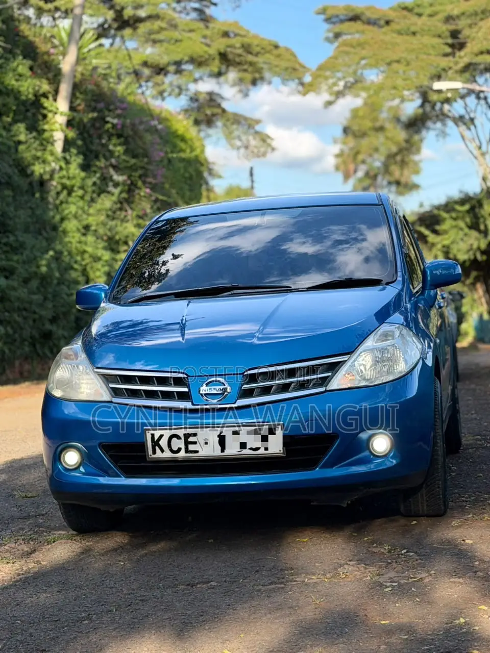 Nissan Tiida 2010 Blue