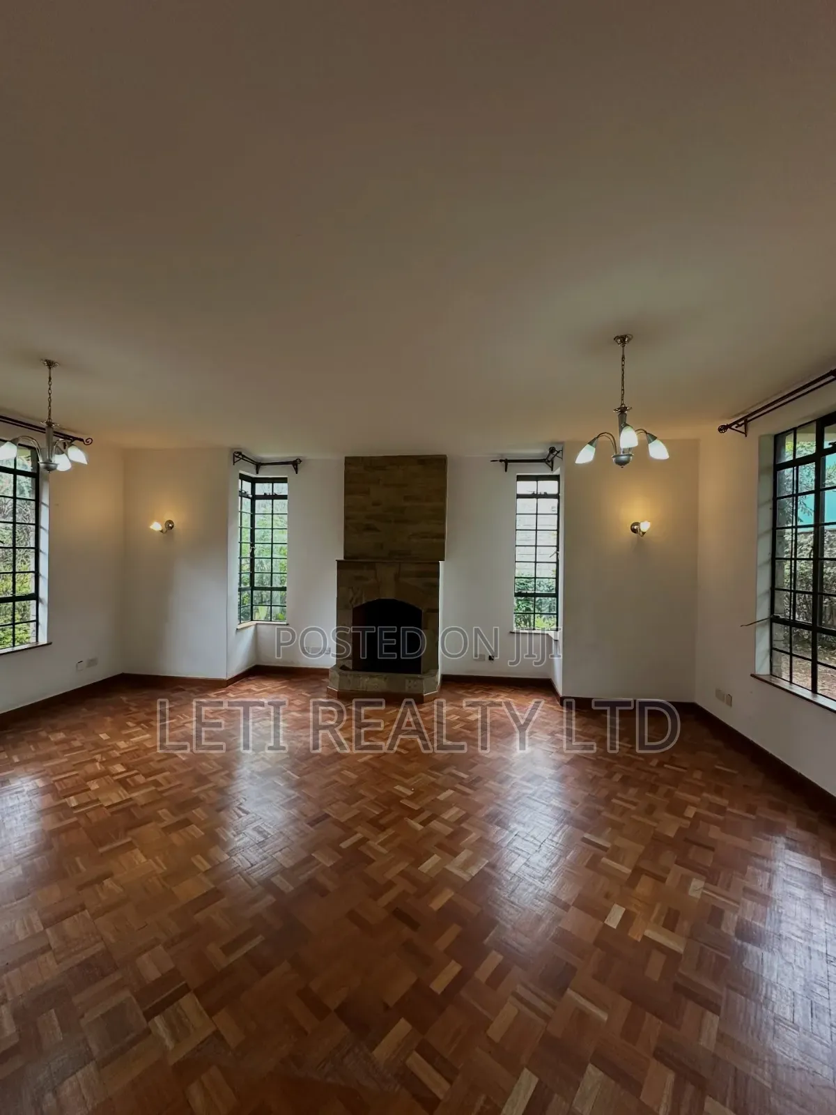 4bdrm Townhouse/Terrace in Muthangari for sale