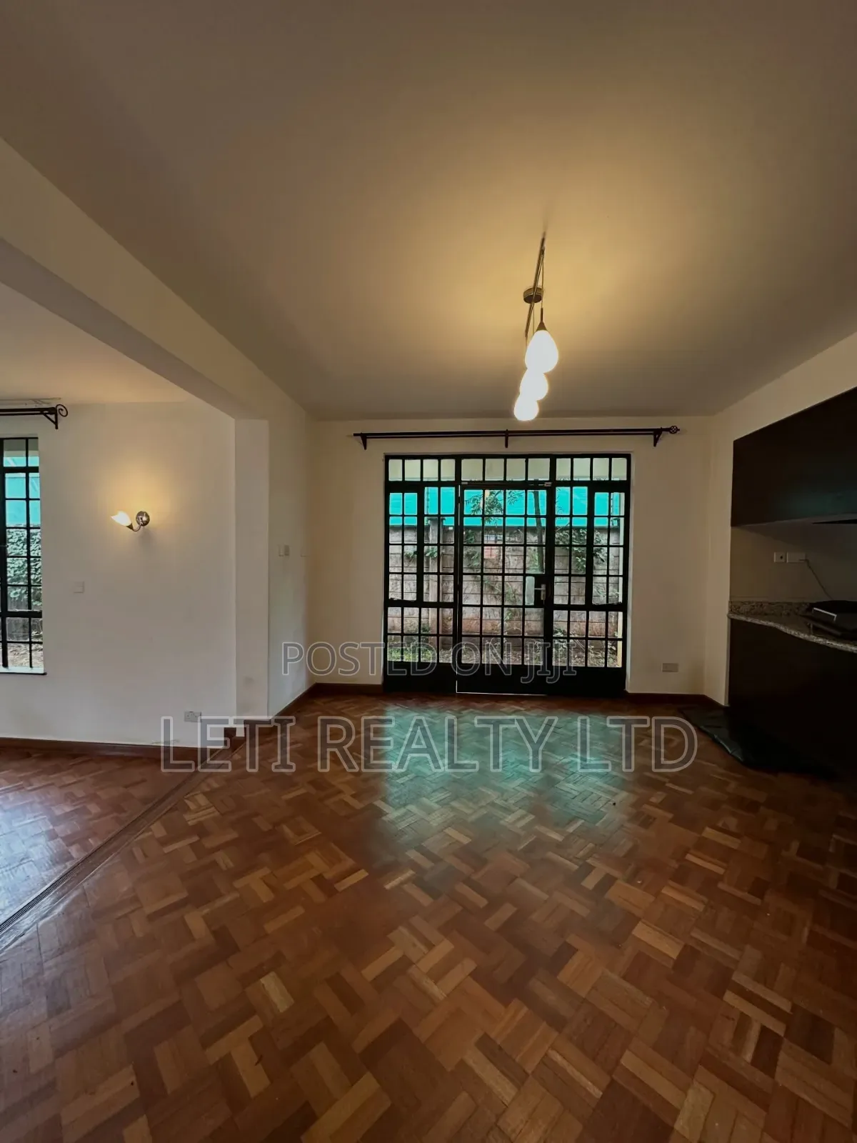 4bdrm Townhouse/Terrace in Muthangari for sale