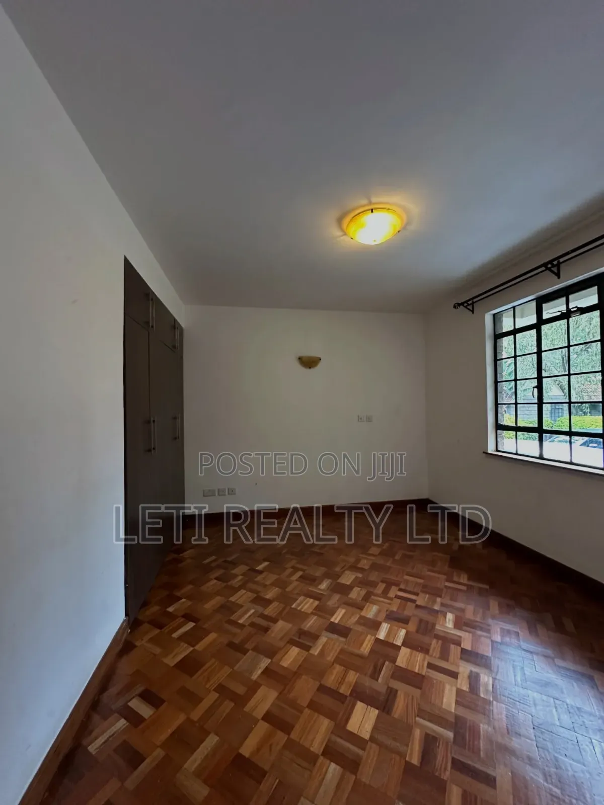 4bdrm Townhouse/Terrace in Muthangari for sale