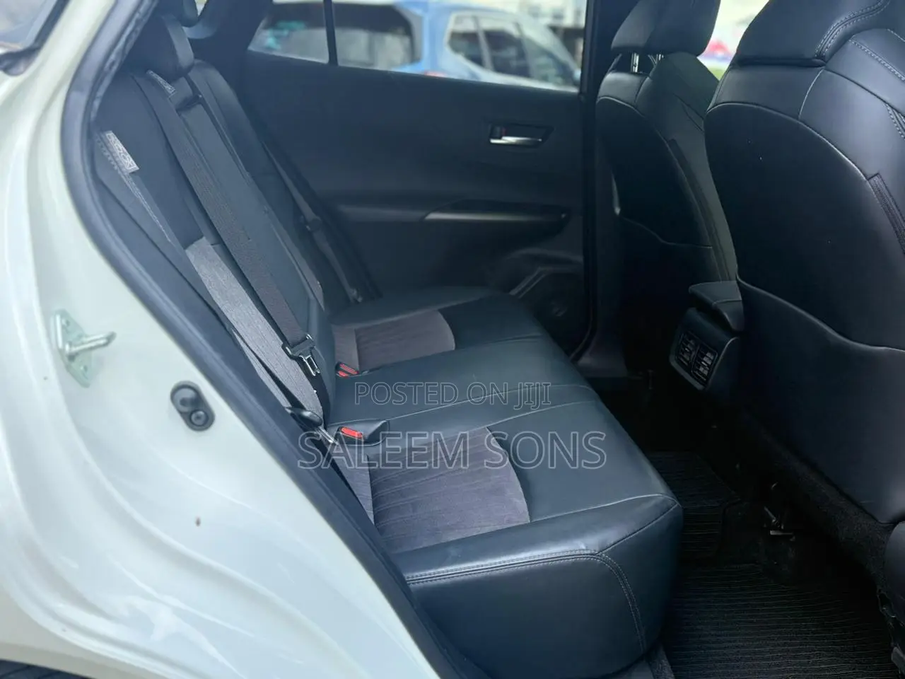 Toyota Harrier 2.0 2021 Pearl