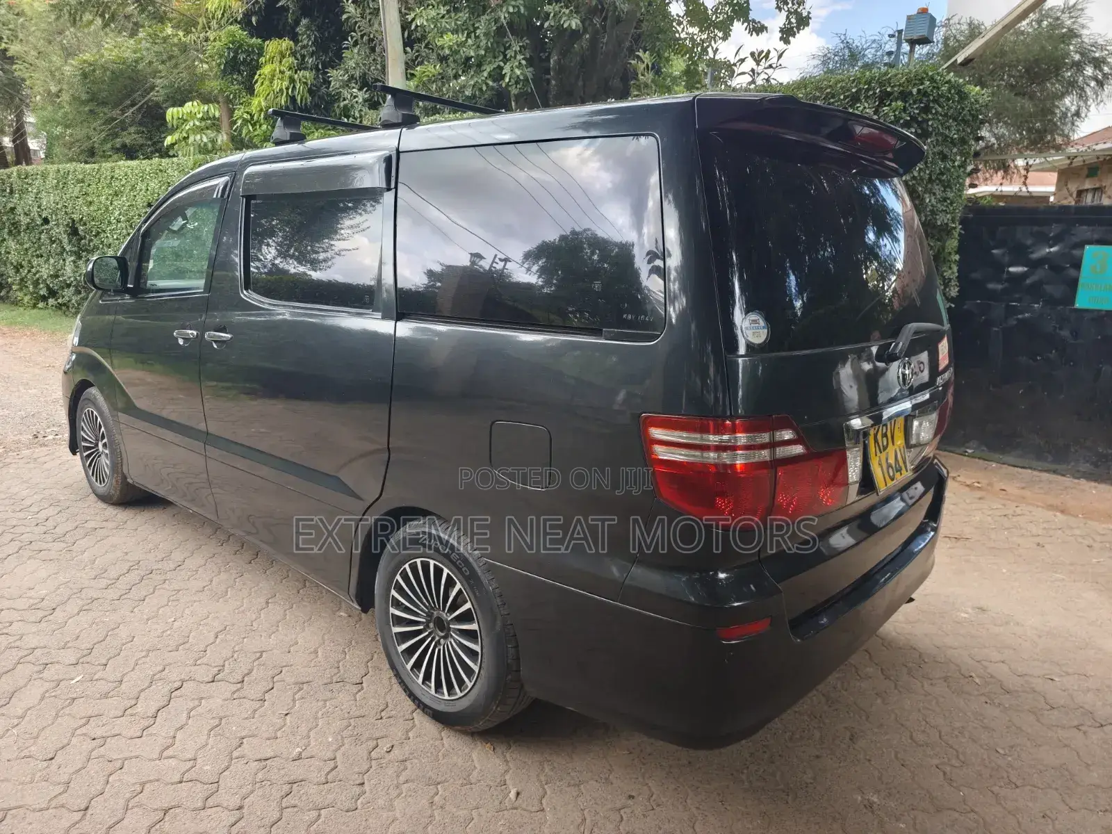 Toyota Alphard 3.0 Petrol AWD 2007 Black