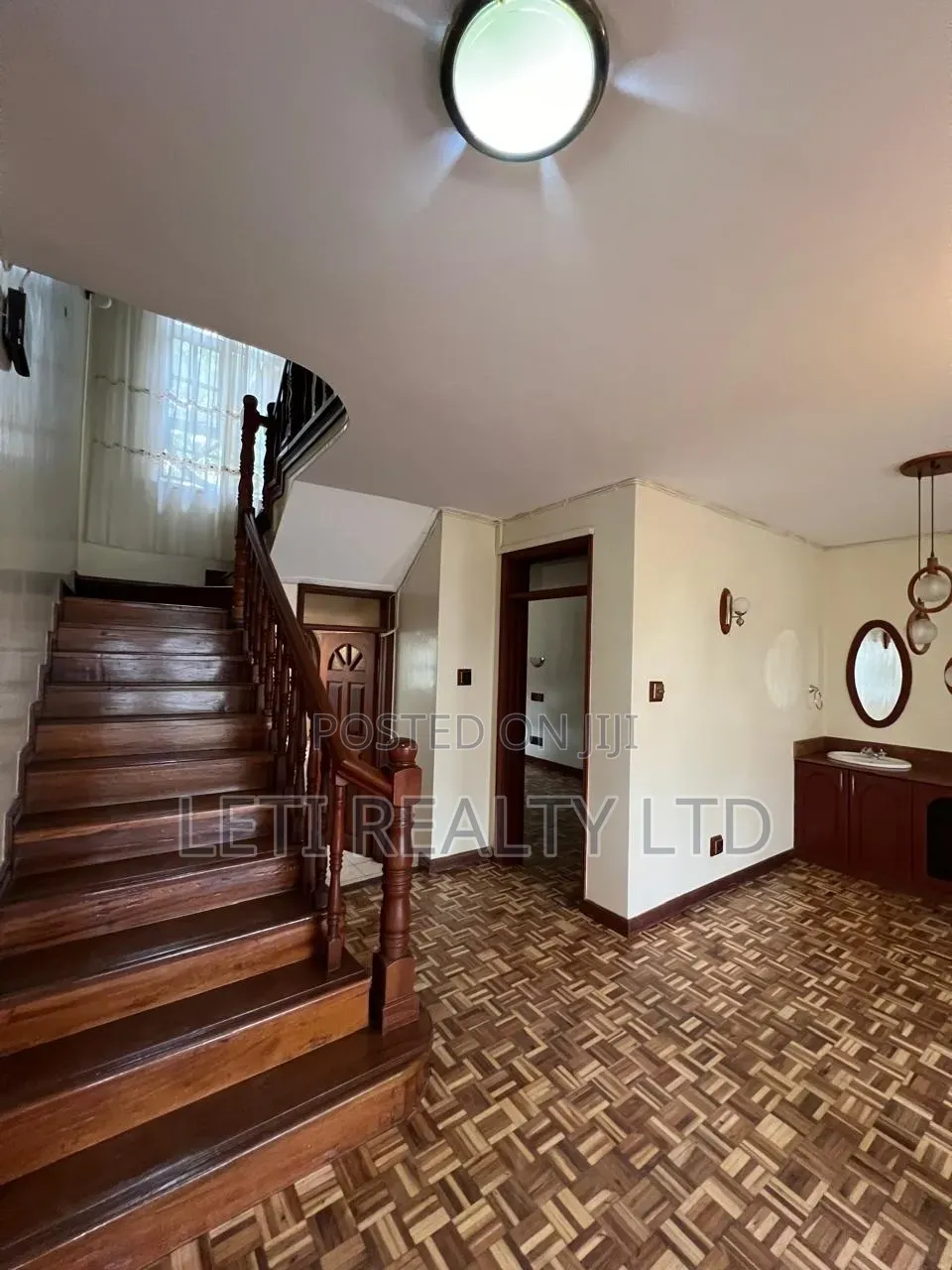 4bdrm Townhouse/Terrace in Muthangari for sale