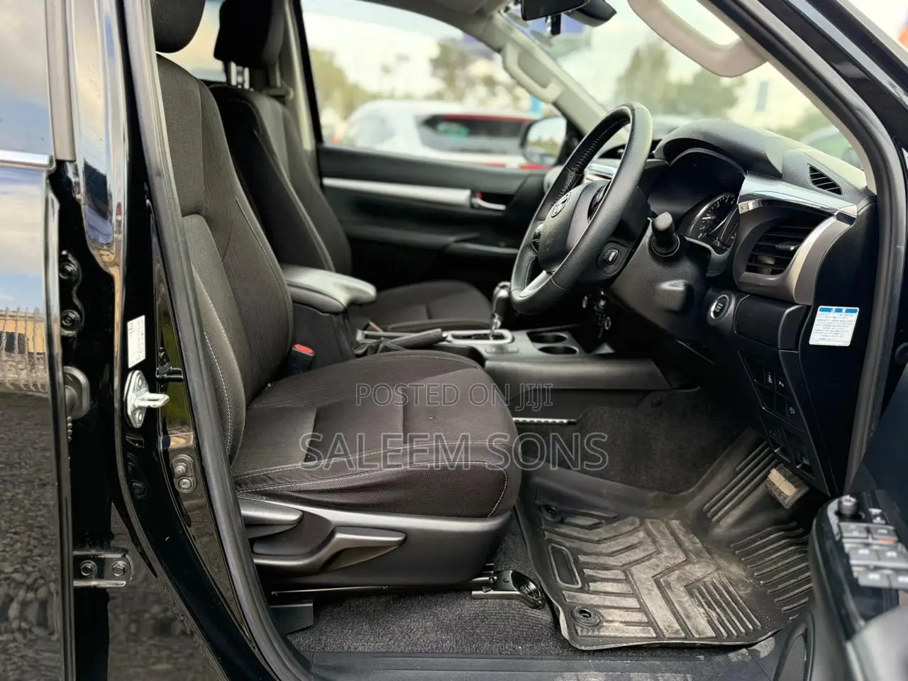 Toyota Hilux Revo Double Cab Deisel 2.4 AWD 2021 Black