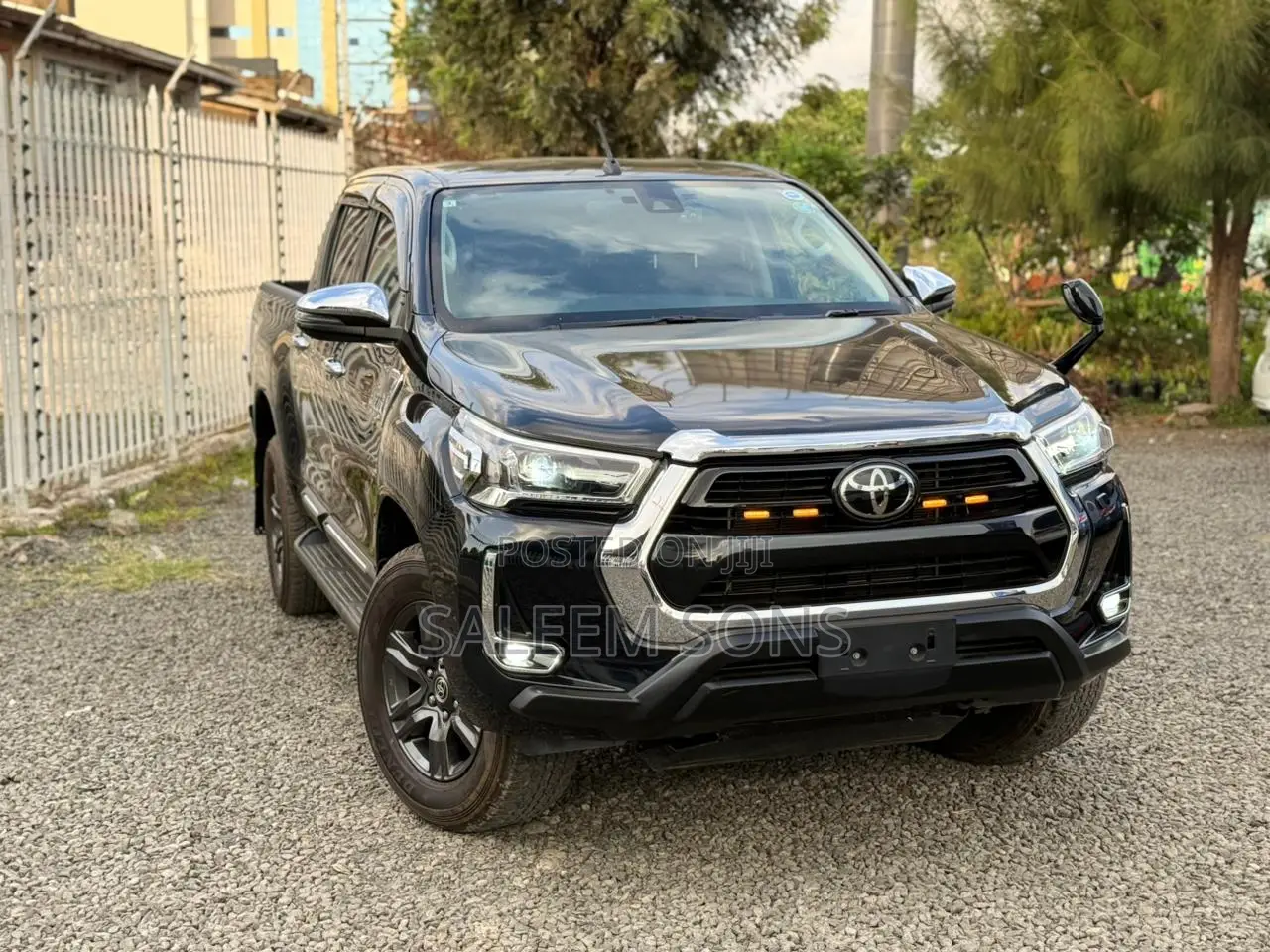 Toyota Hilux Revo Double Cab Deisel 2.4 AWD 2021 Black