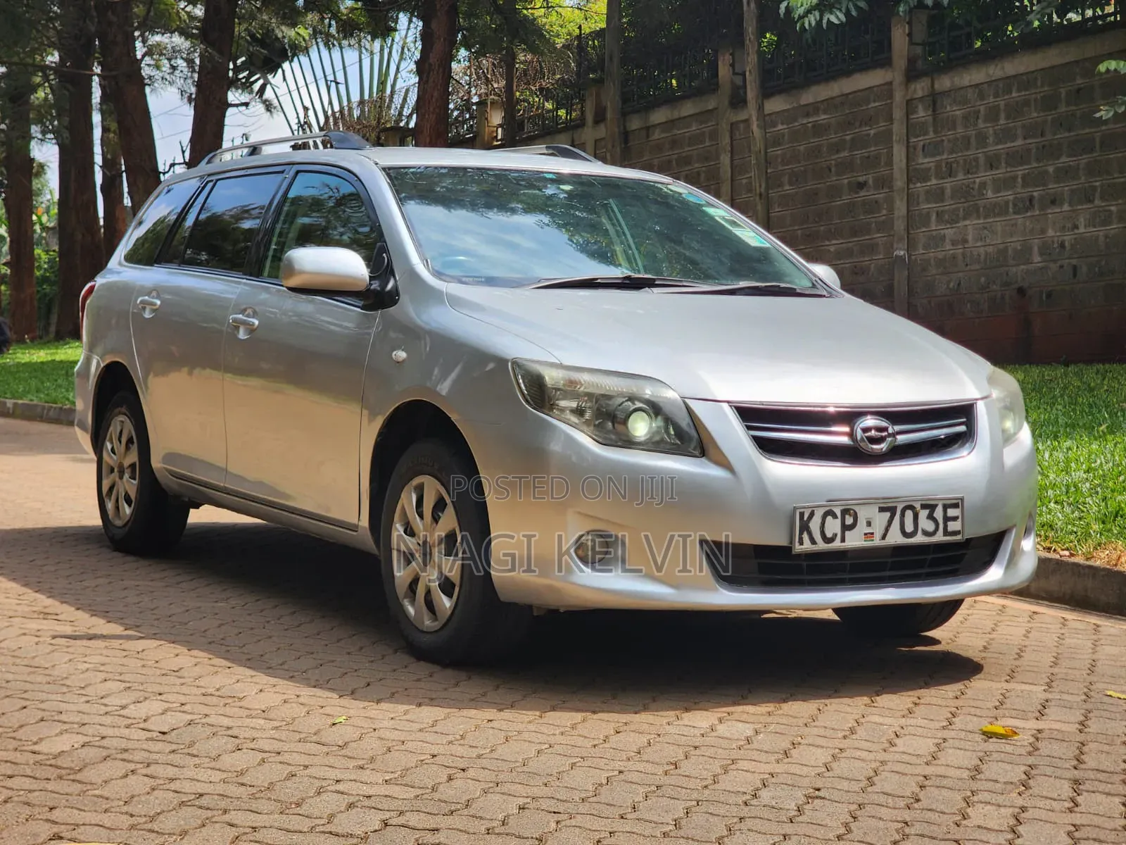 Toyota Corolla Fielder 2011 Silver