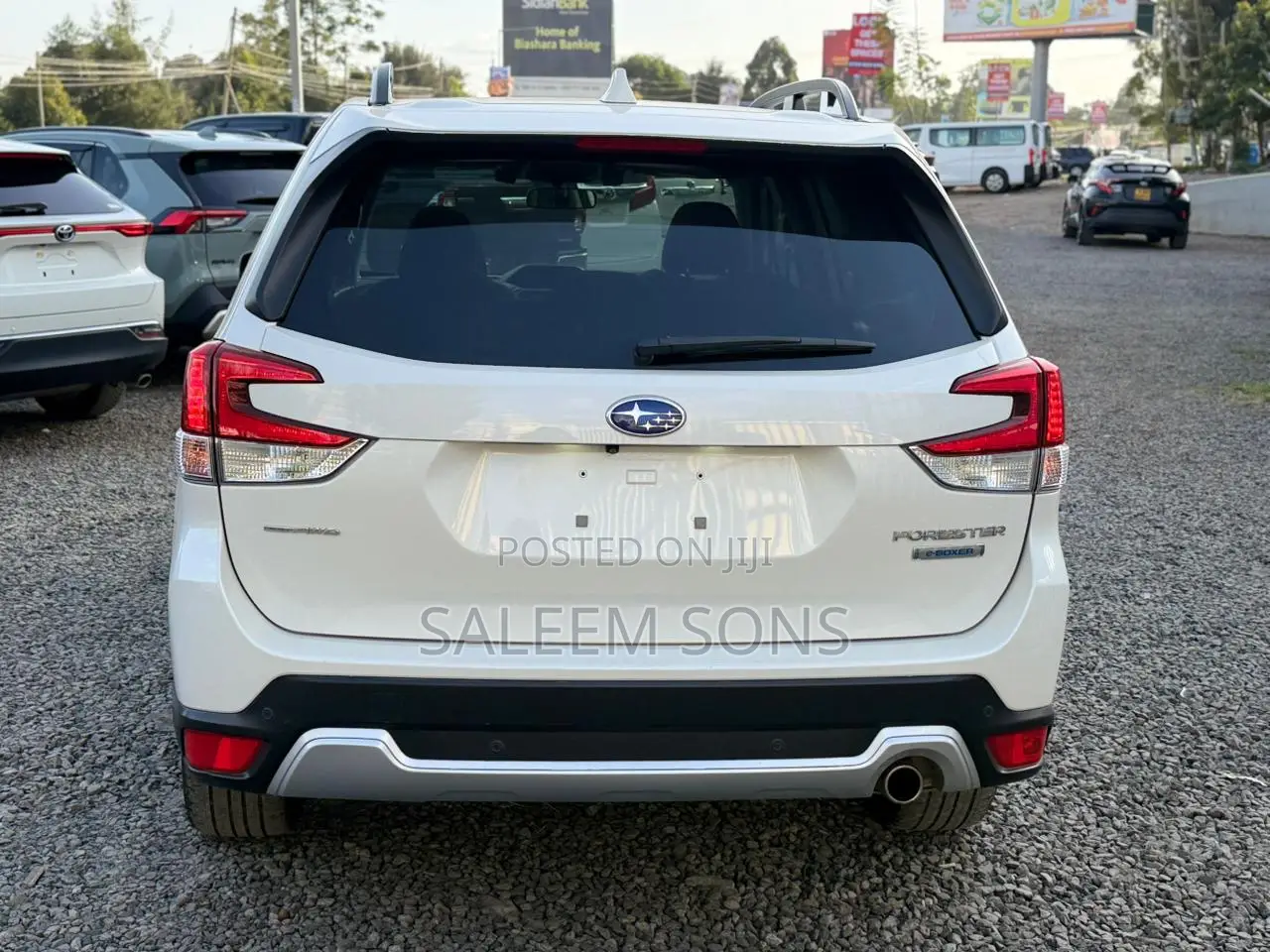 Subaru Forester Premium AWD 2019 White