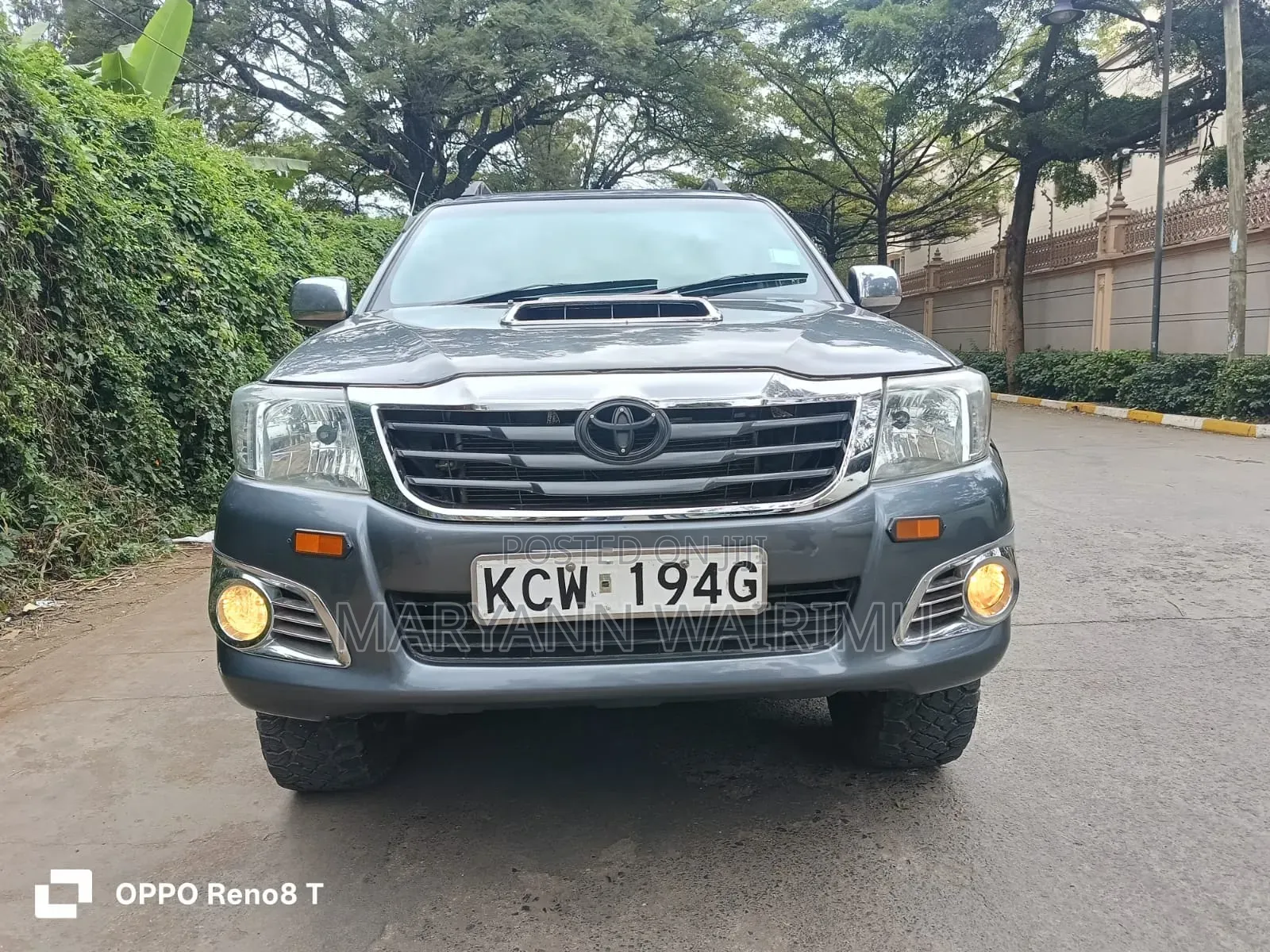 Toyota Hilux 2012 Gray