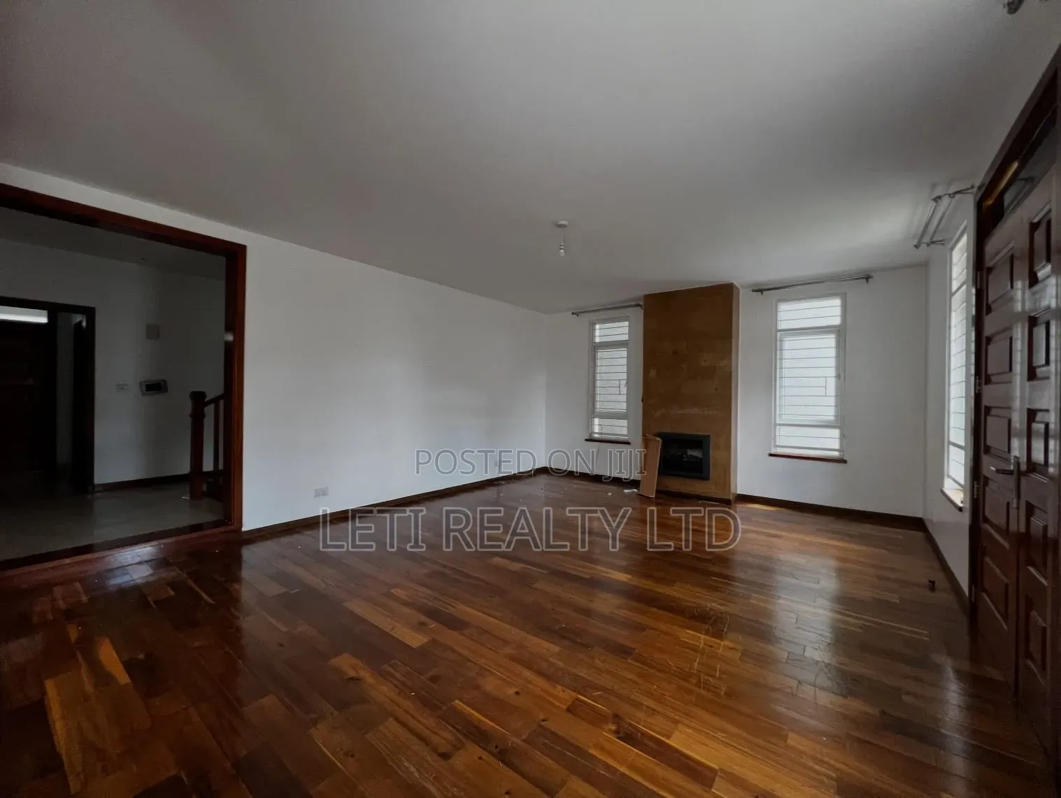 5bdrm Townhouse/Terrace in Maziwa for sale