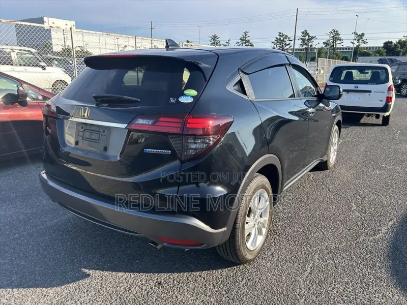 Honda Vezel 1.5 Hybrid 2WD 2019 Matt Black