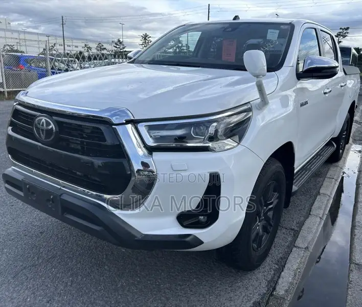 Toyota Hilux Revo Double Cab Deisel 2.4 AWD 2021 Pearl