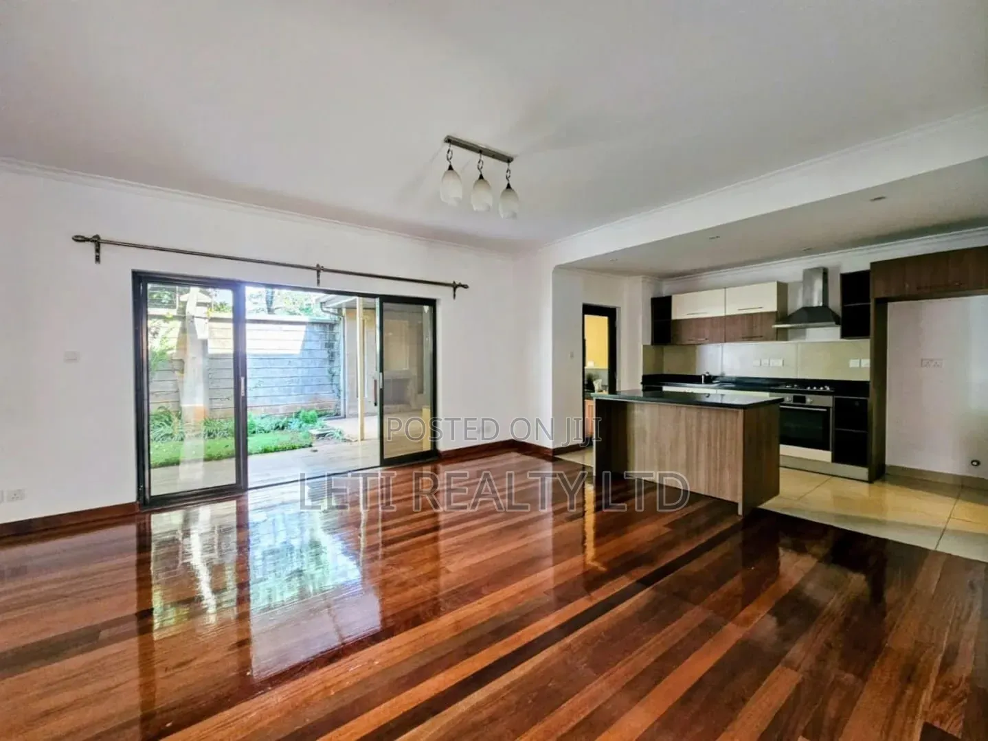 5bdrm Townhouse/Terrace in Kileleshwa for sale