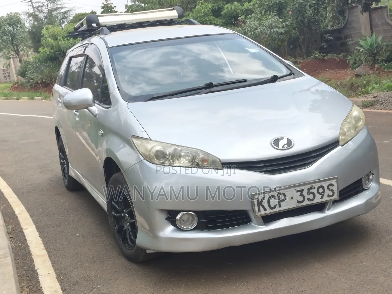 Toyota Wish 2011 Silver