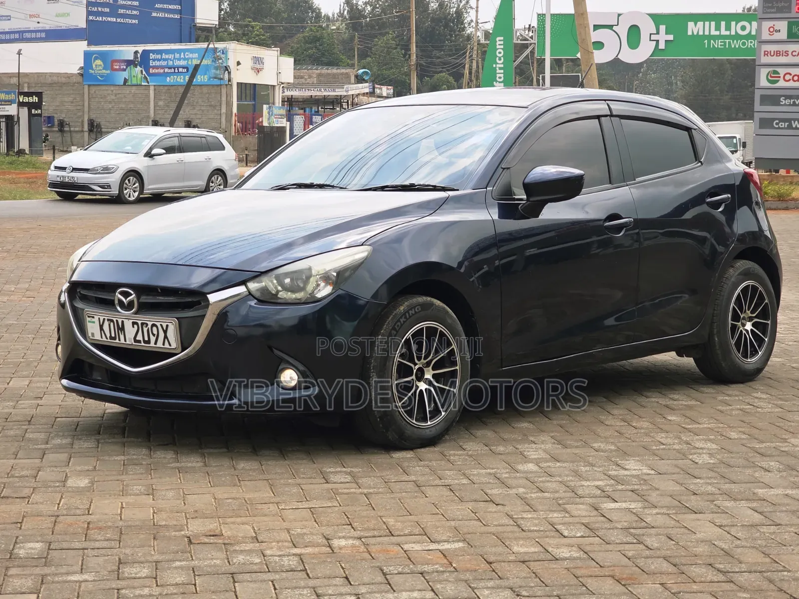 Mazda Demio 2016 Blue