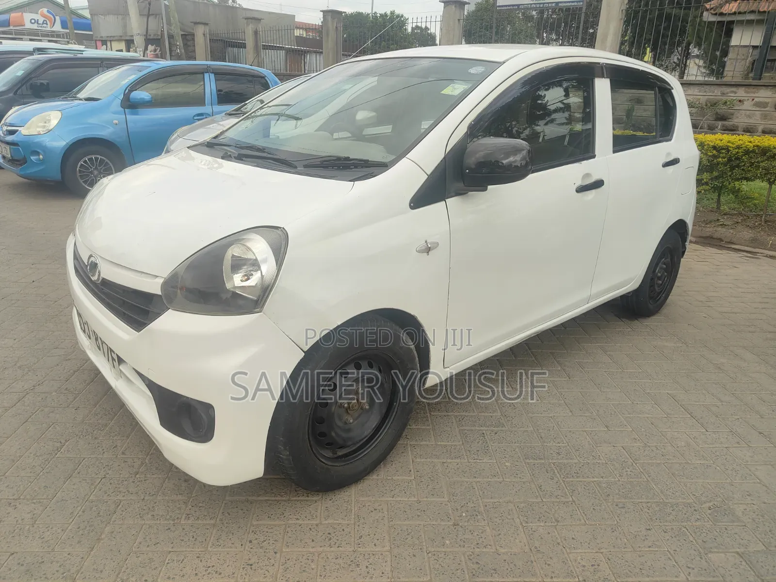 Daihatsu Mira 2015 White