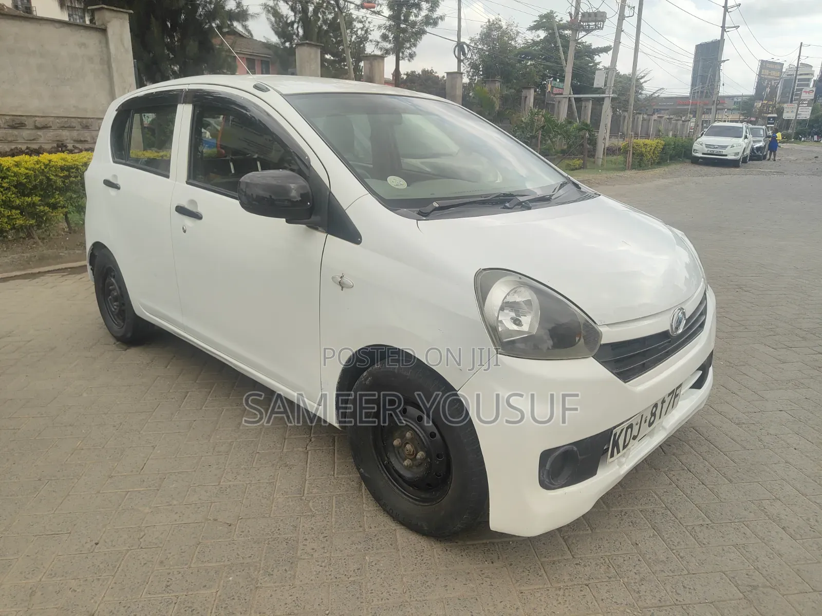 Daihatsu Mira 2015 White