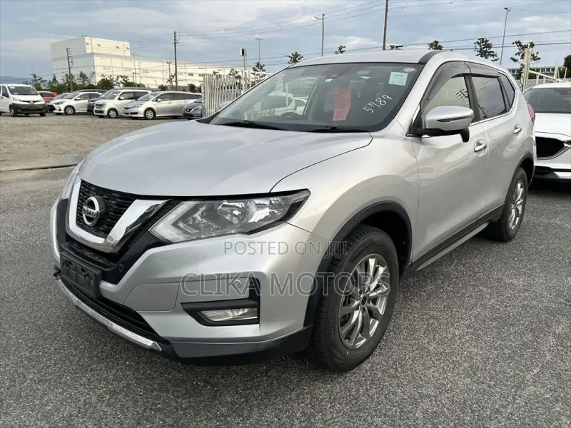 Nissan X-Trail 2.0 Petrol FWD 2019 Silver