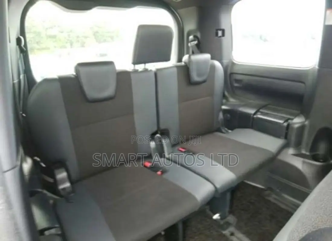 Toyota Noah 2019 Pearl